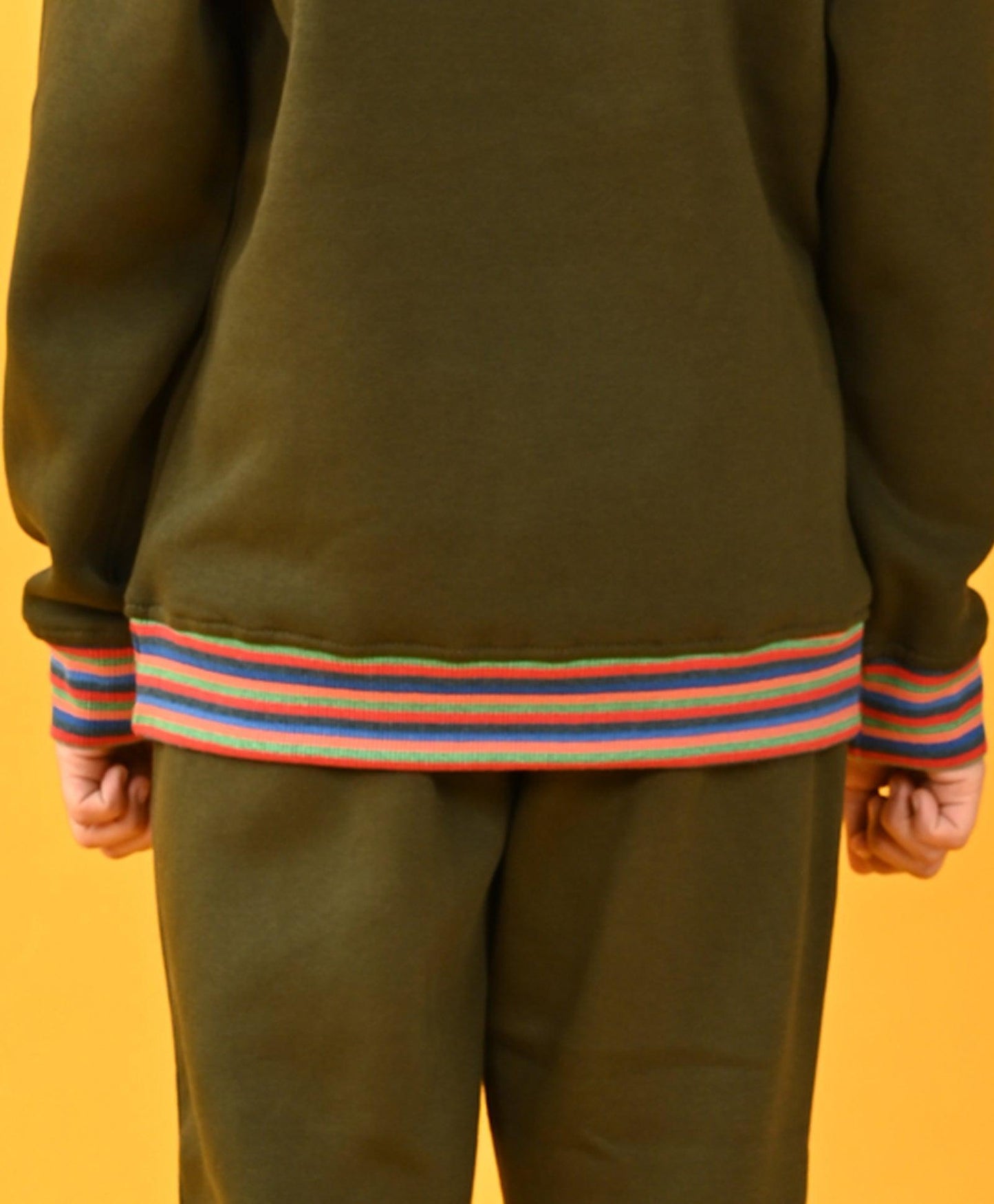 OLIVE MULTICOLOR RIB FLEECE SWEATSHIRT - OLIVE - Anthrilo