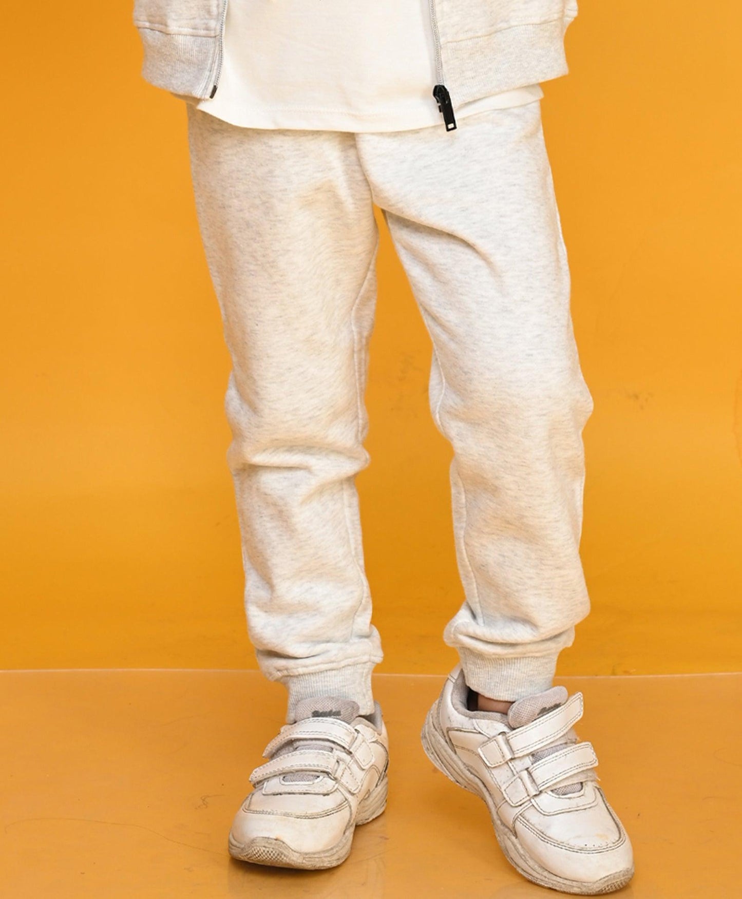 ECRU MELANGE BOYS FLEECE JOGGER - ECRU