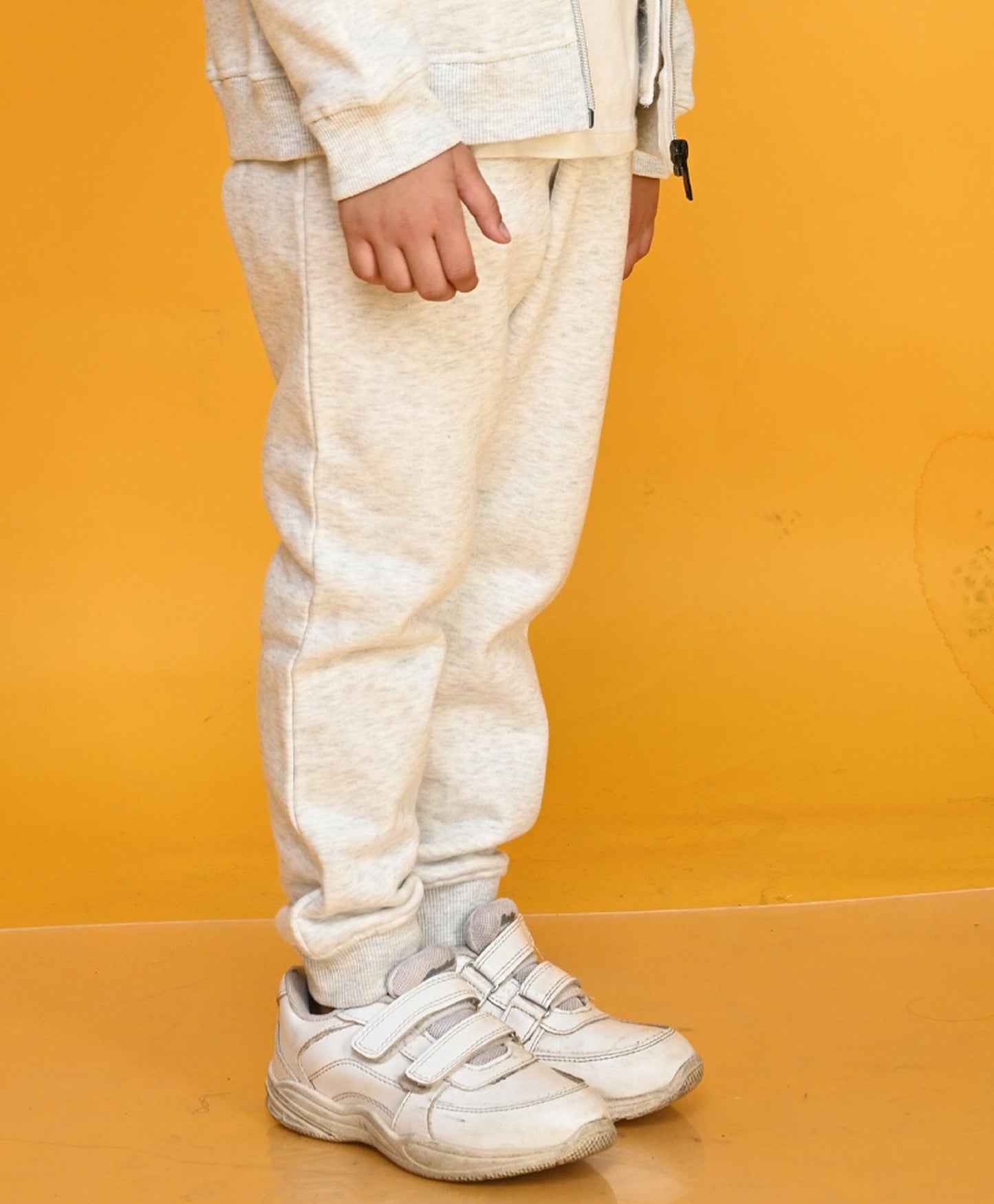 ECRU MELANGE BOYS FLEECE JOGGER - ECRU