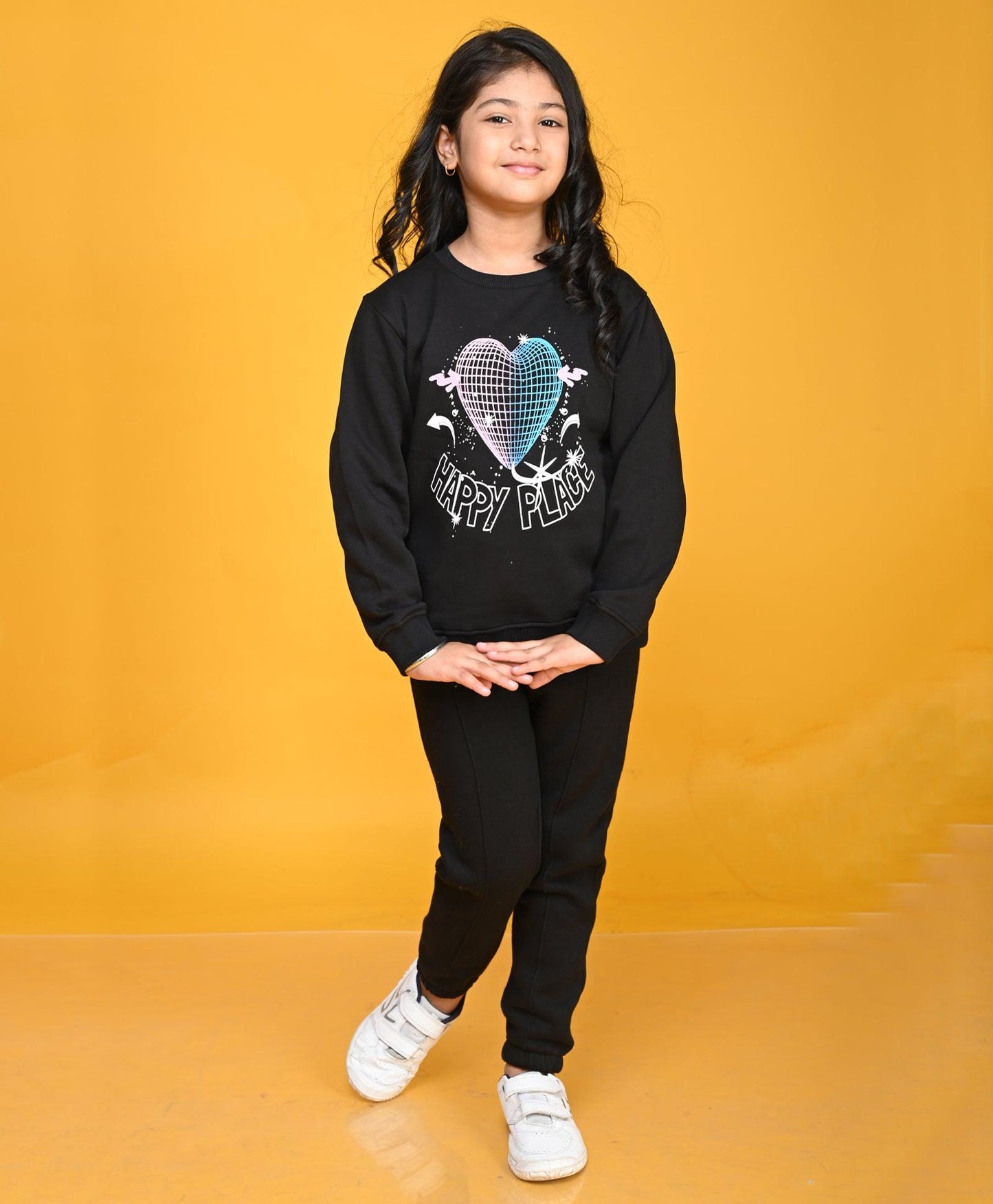 HAPPY PLACE GIRLS FLEECE SWEATSHIRT JOGGER SET - BLACK
