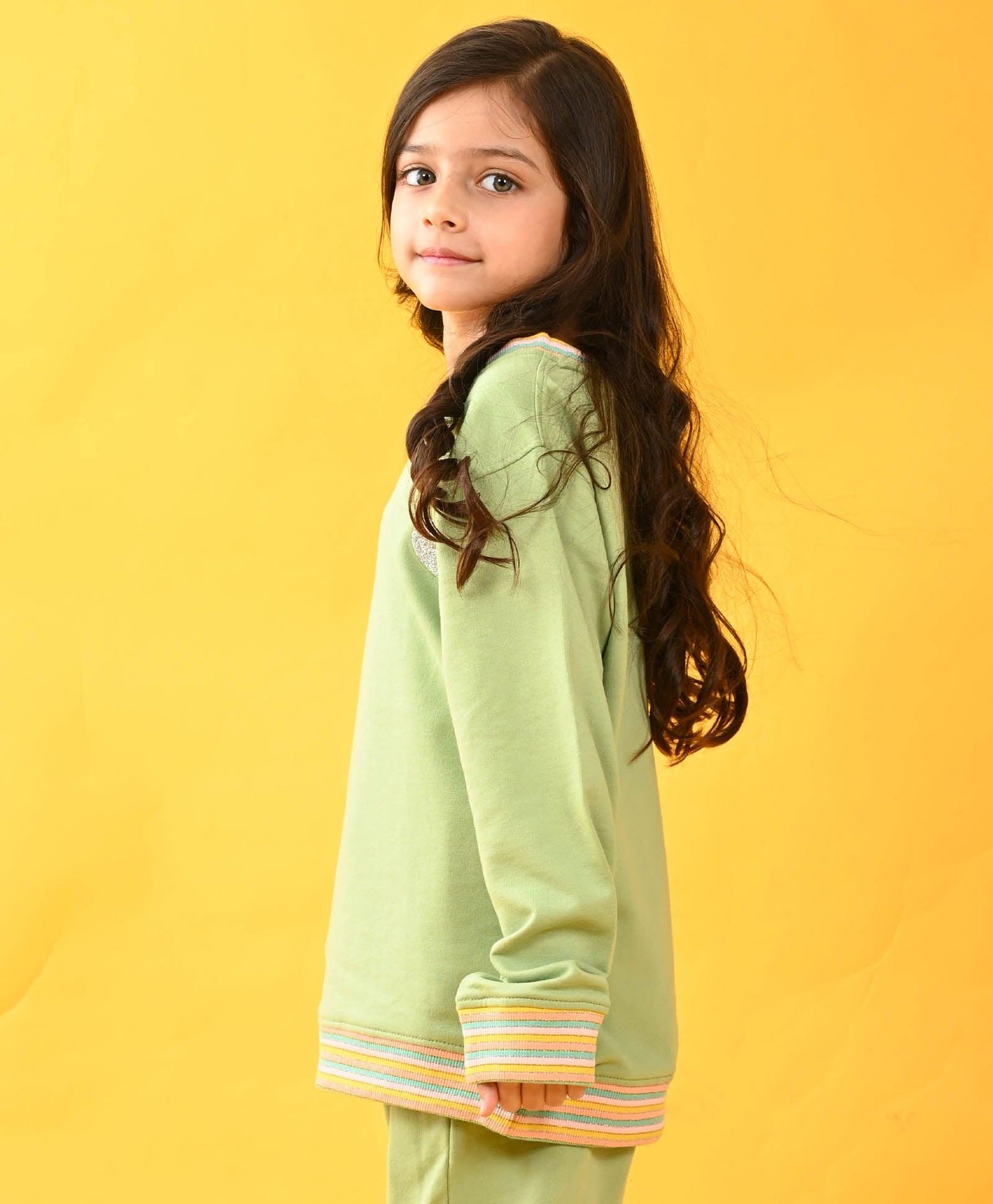 PASTEL GREEN HEART TERRY SWEATSHIRT - GREEN - Anthrilo