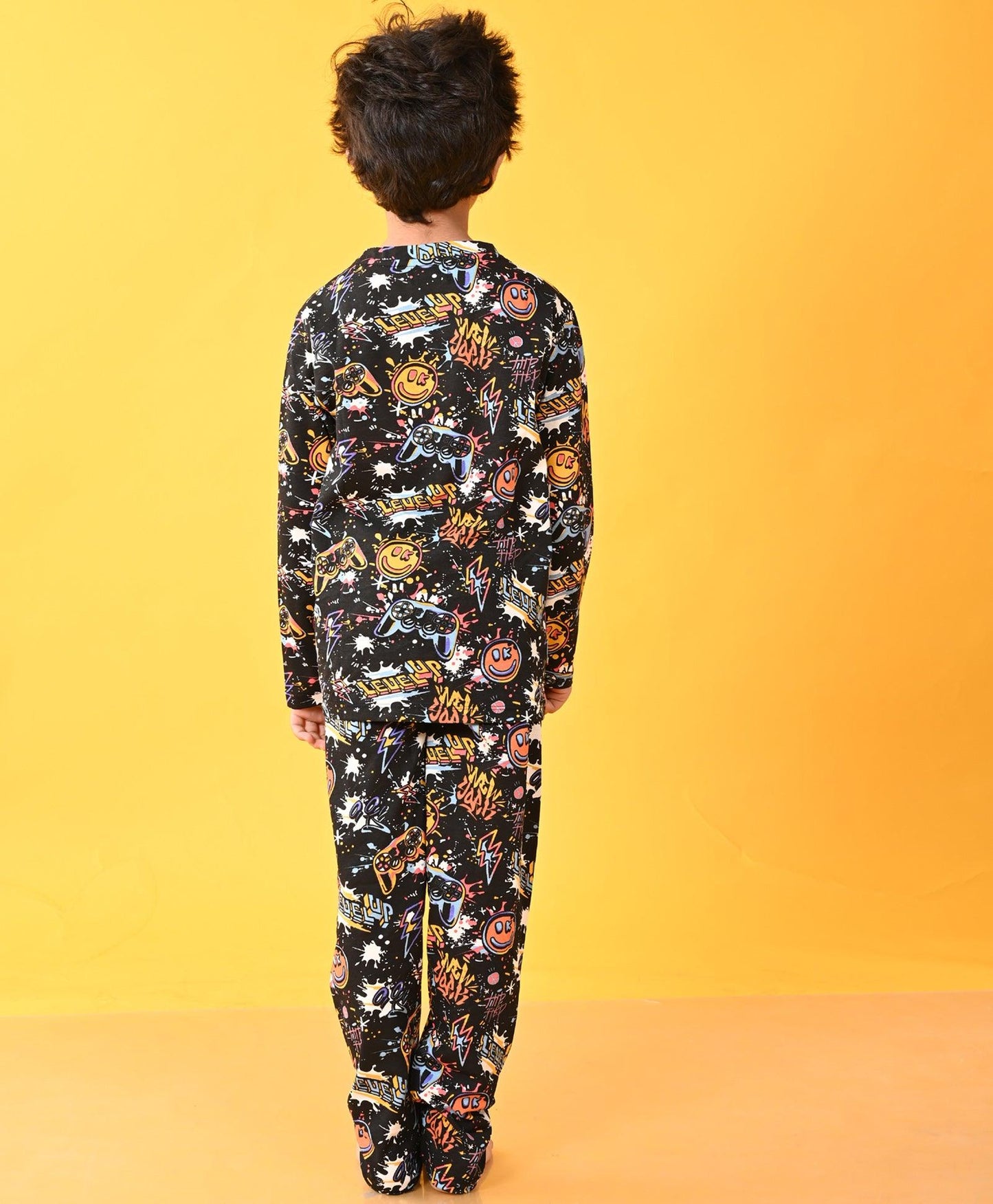 LEVEL UP LONG SLEEVE PYJAMA SET D - BLACK
