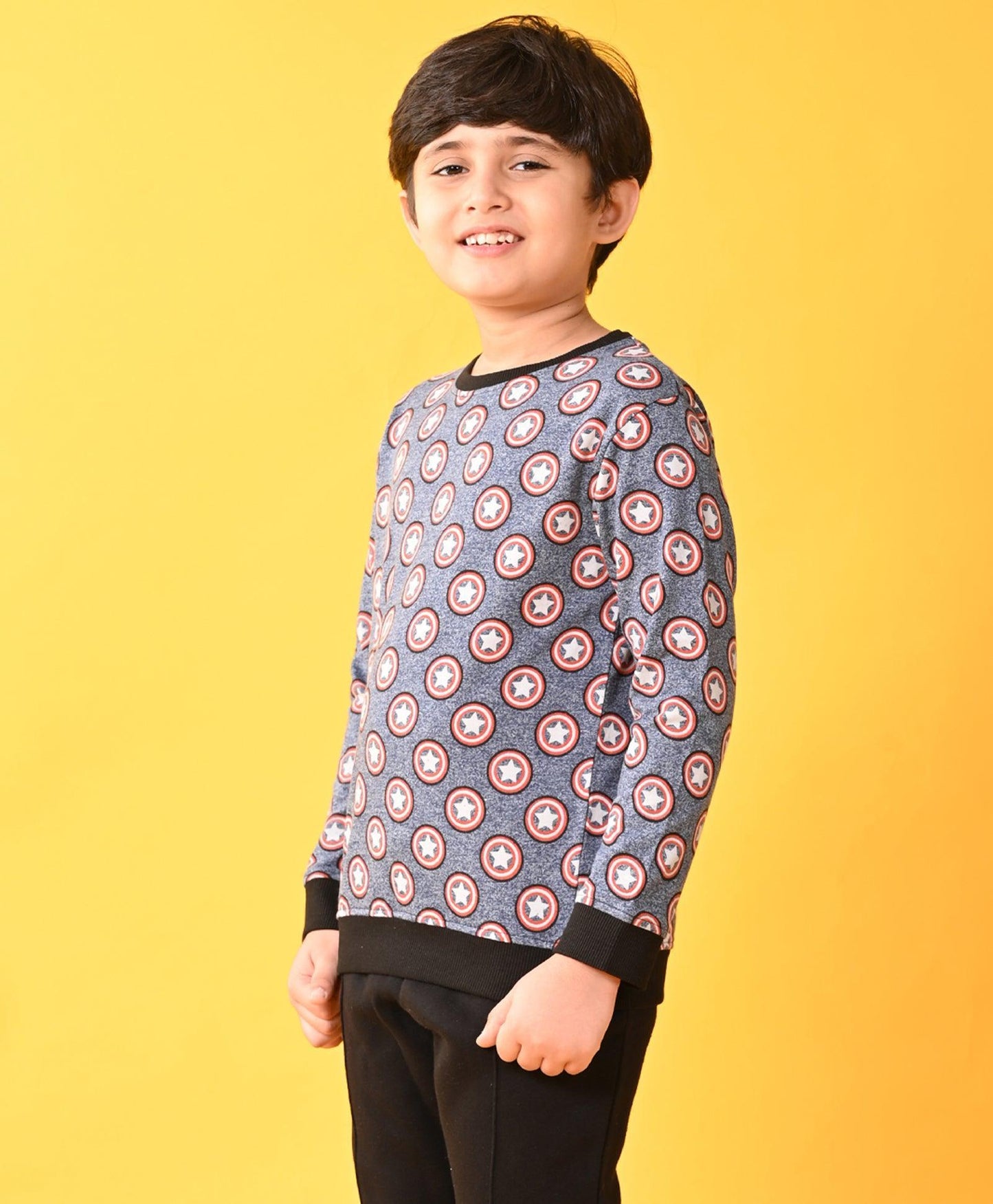 ROUND STAR TERRY BOYS SWEATSHIRT - BLACK - Anthrilo