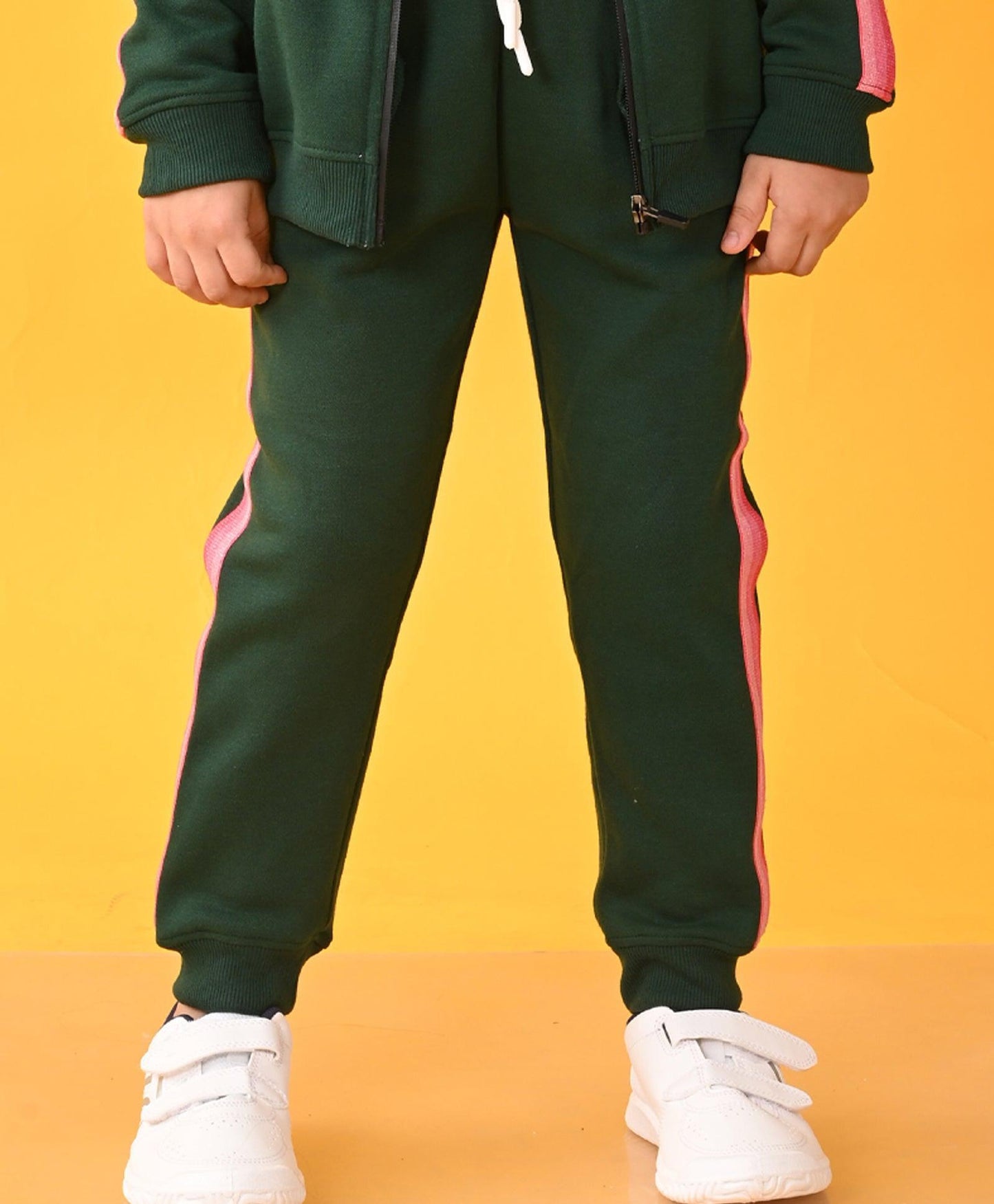 OLIVE FLEECE PINK GLITTER TAPE JOGGER D - OLIVE - Anthrilo