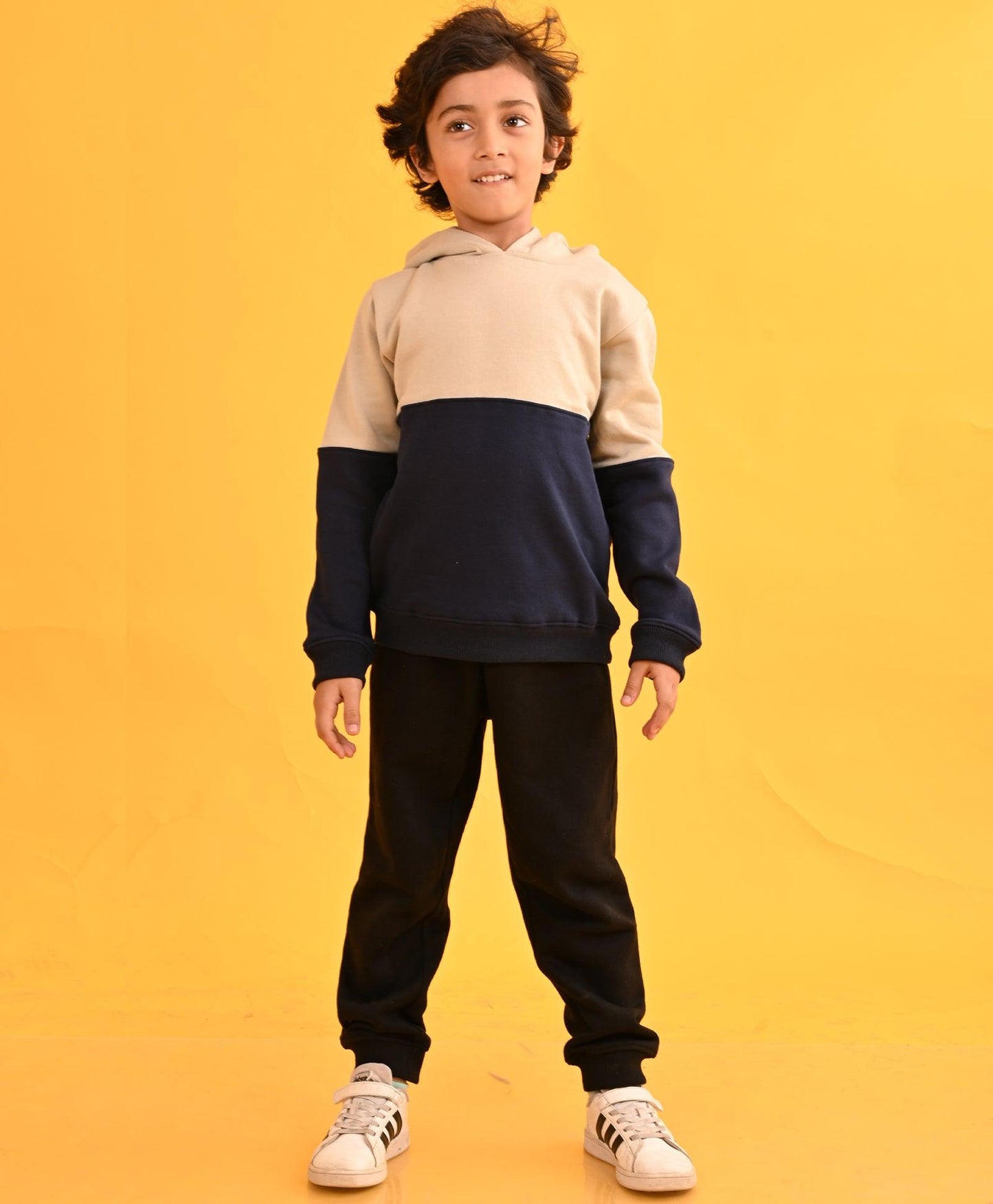 BEIGE BLACK HUMMO COLOR BLOCK HOODIE BLACK FLEECE JOGGER SET - BEIGE BLACK