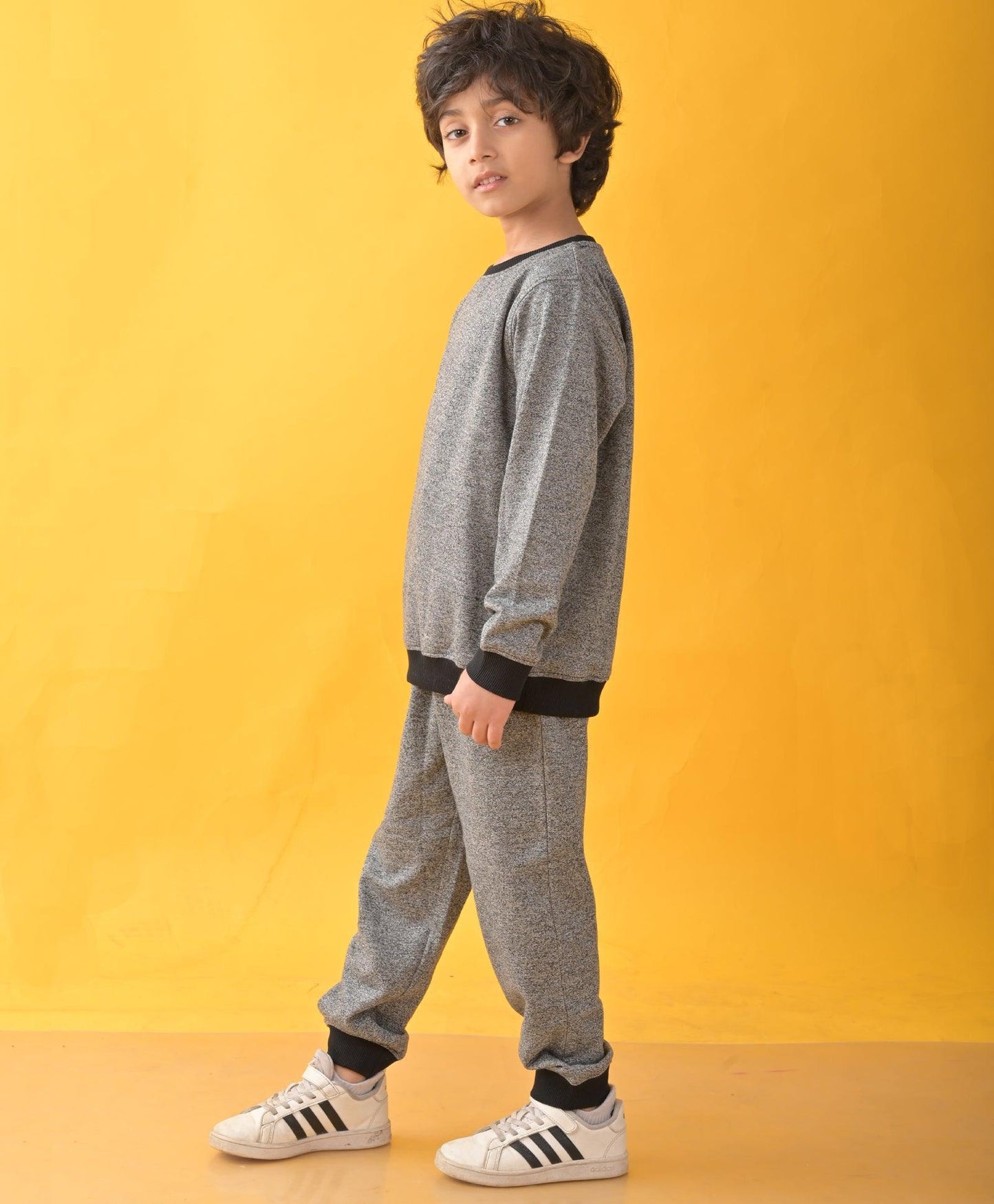BLACK SPACE DYED SWEATSHIRT JOGGER SET - BLACK - Anthrilo
