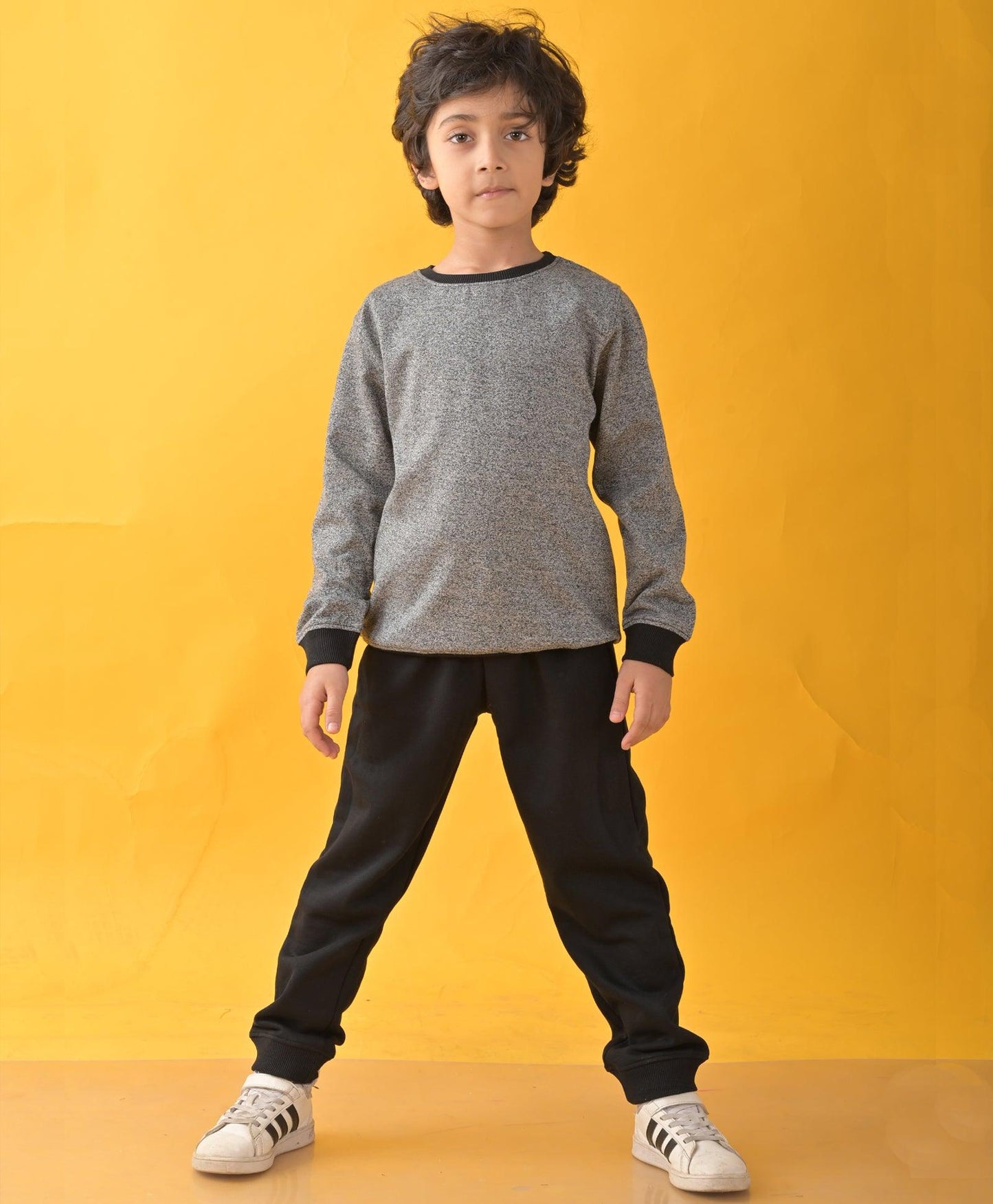 BLACK SPACE DYED SWEATSHIRT BLACK FLEECE JOGGER SET - BLACK - Anthrilo