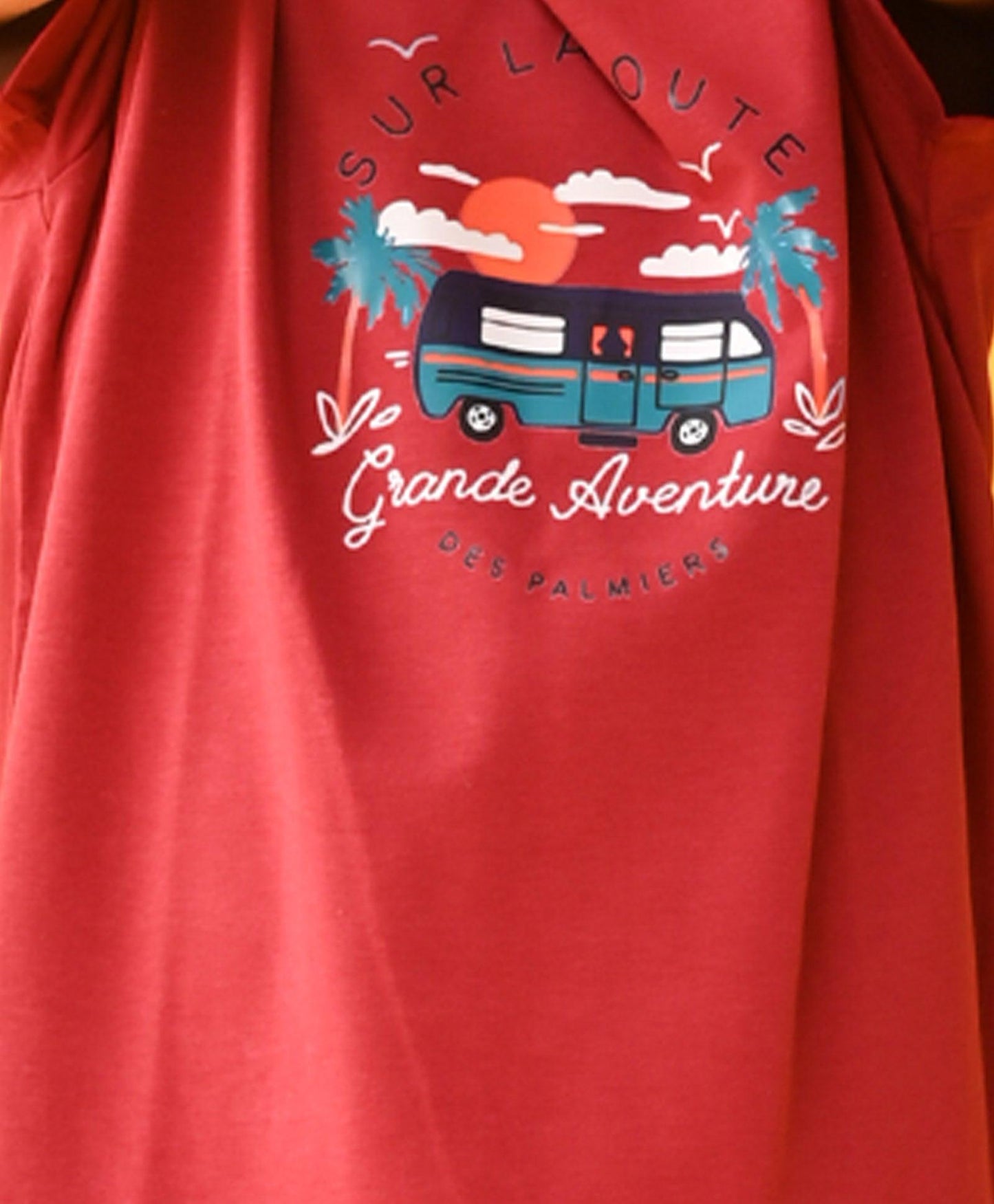 GRANDE AVENTURE SHORT SLEEVE BOYS T-SHIRT - BURGUNDY