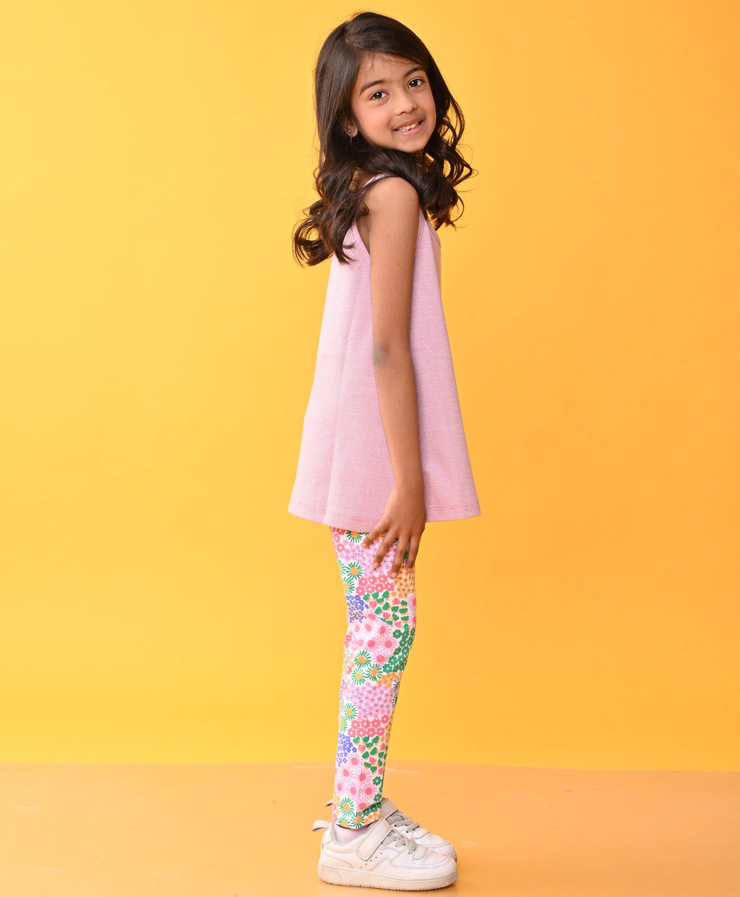 PINK HEART STAP TOP FLORAL LEGGINGS SET - PINK