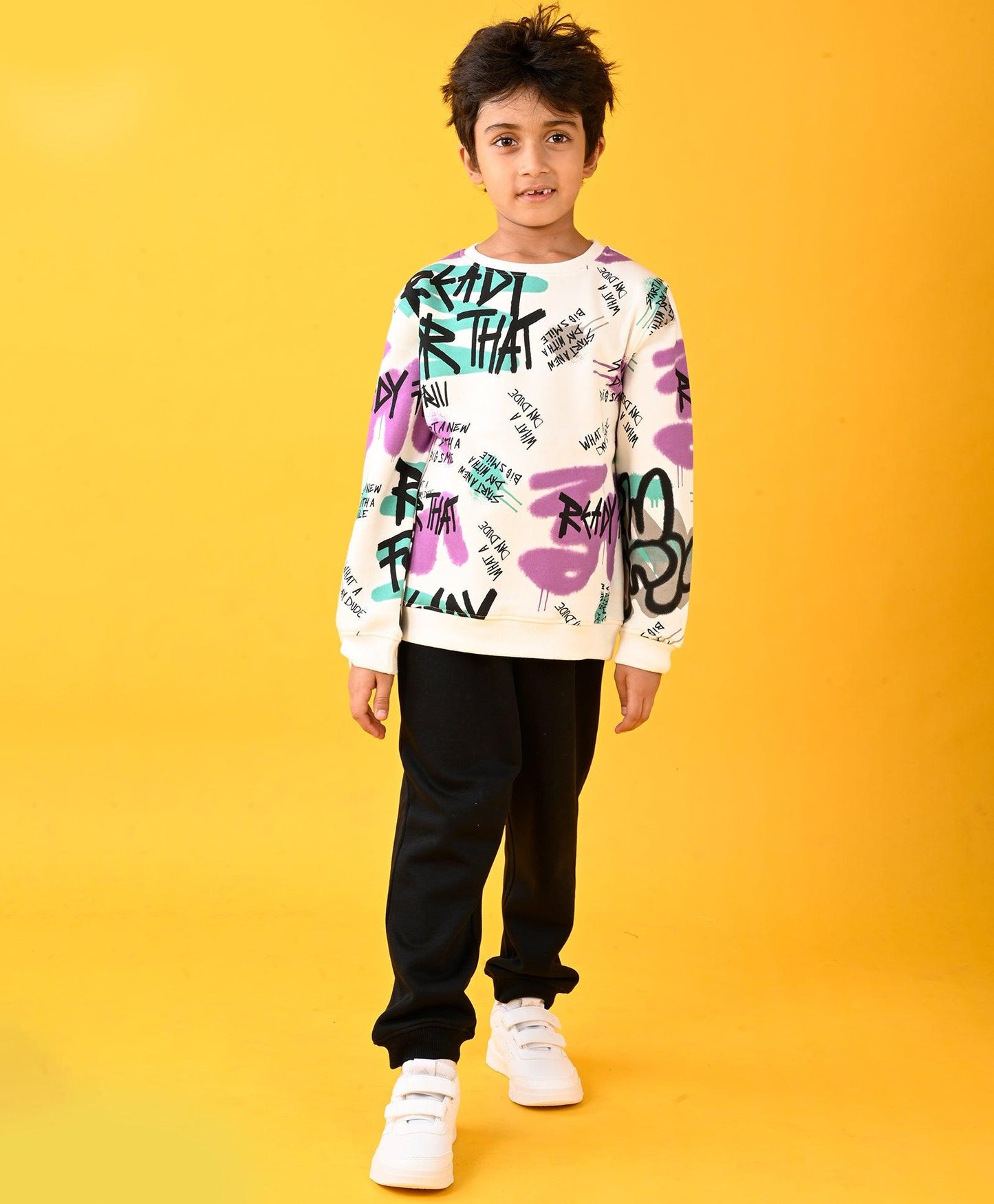 READY FOR THAT ROUND NECK BOYS FLEECE SWEATSHIRT WARM BLACK JOGGER SET - WHITE/BLACK