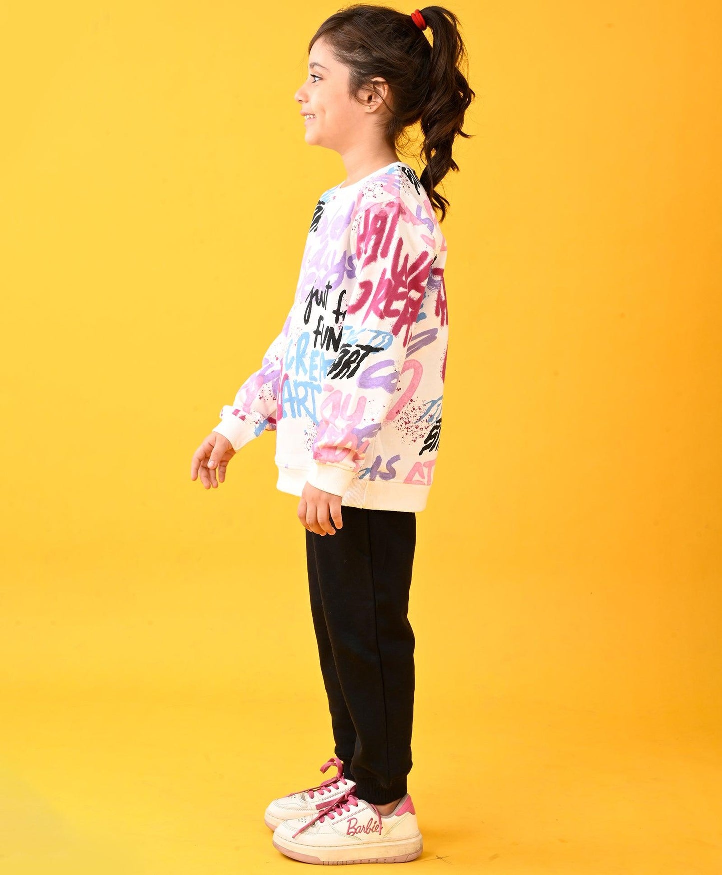 CREATE ART FUN FLEECE SWEATSHIRT AND BLACK JOGGER SET - WHITE/BLACK