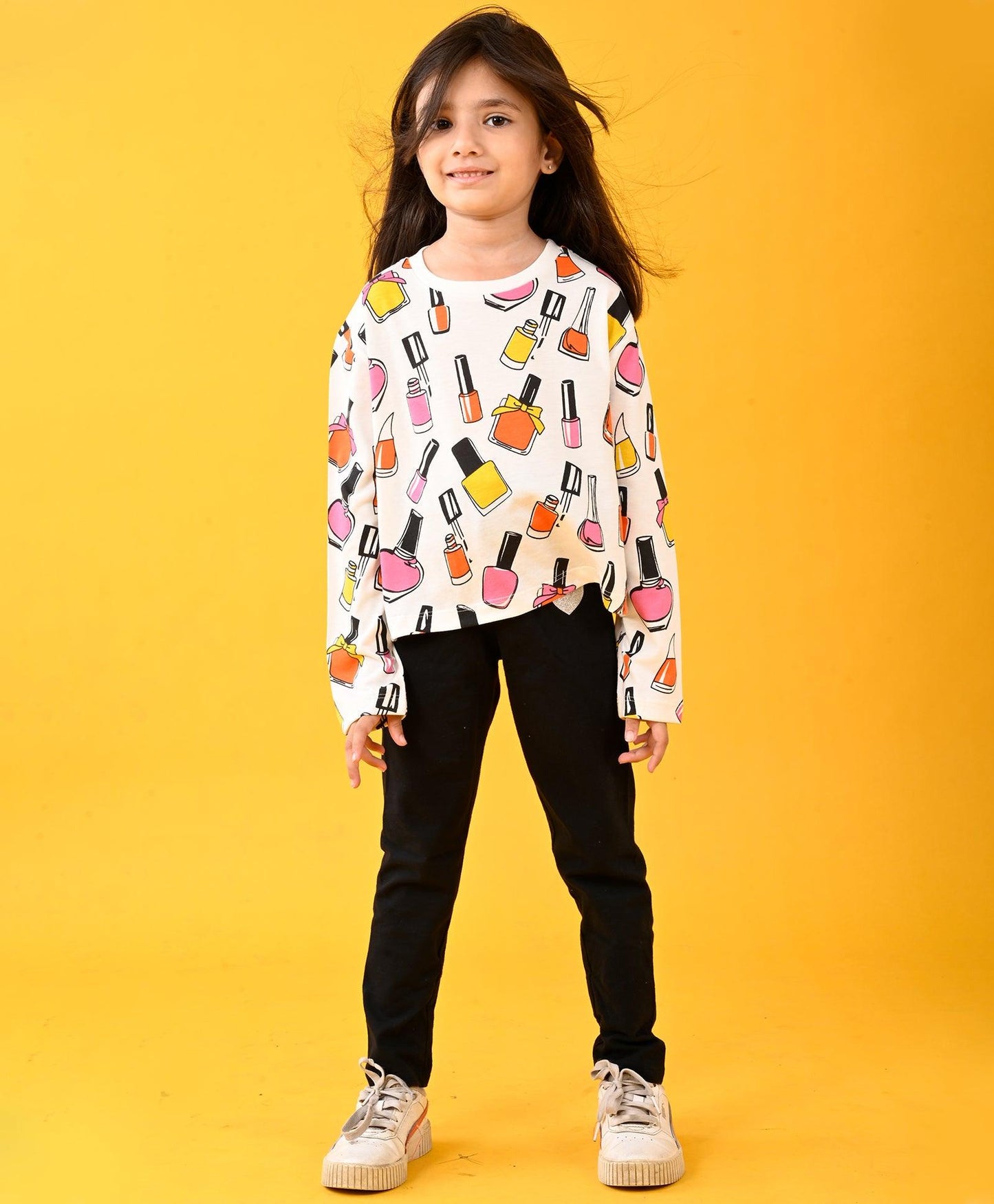 NAIL PAINT FUN LONG SLEEVES T-SHIRT AND BLACK FLEECE JOGGER SET - WHITE/BLACK