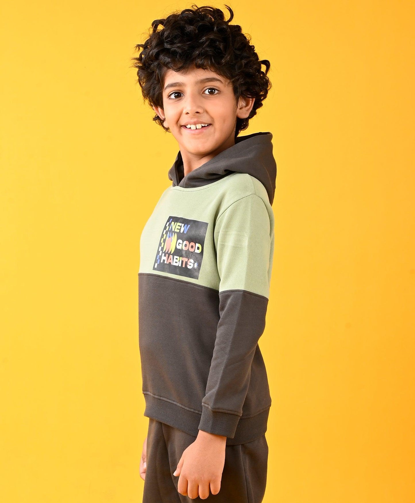 NEW GOOD HABBITS OLIVE GREY COLOR BLOCK FLEECE HOODIE - OLIVE