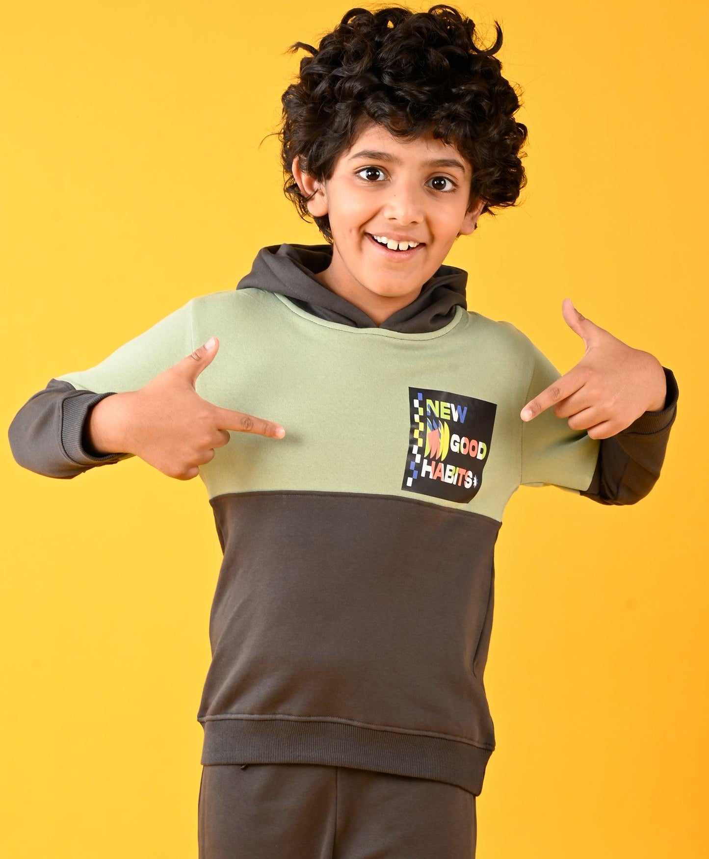 NEW GOOD HABBITS OLIVE GREY COLOR BLOCK FLEECE HOODIE - OLIVE