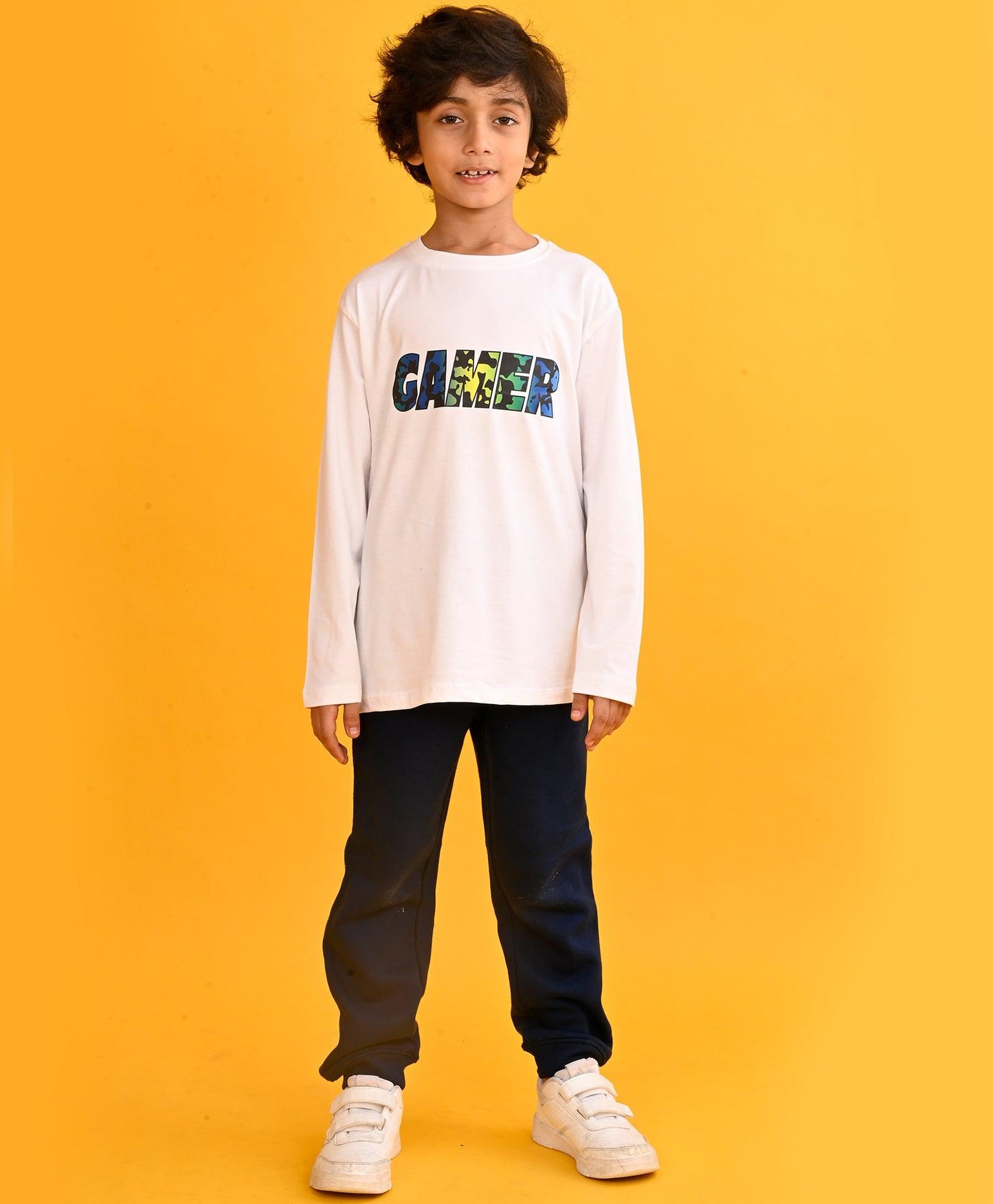 GAMER WHITE LONG SLEEVES T-SHIRT NAVY FLEECE JOGGER SET - WHITE/NAVY