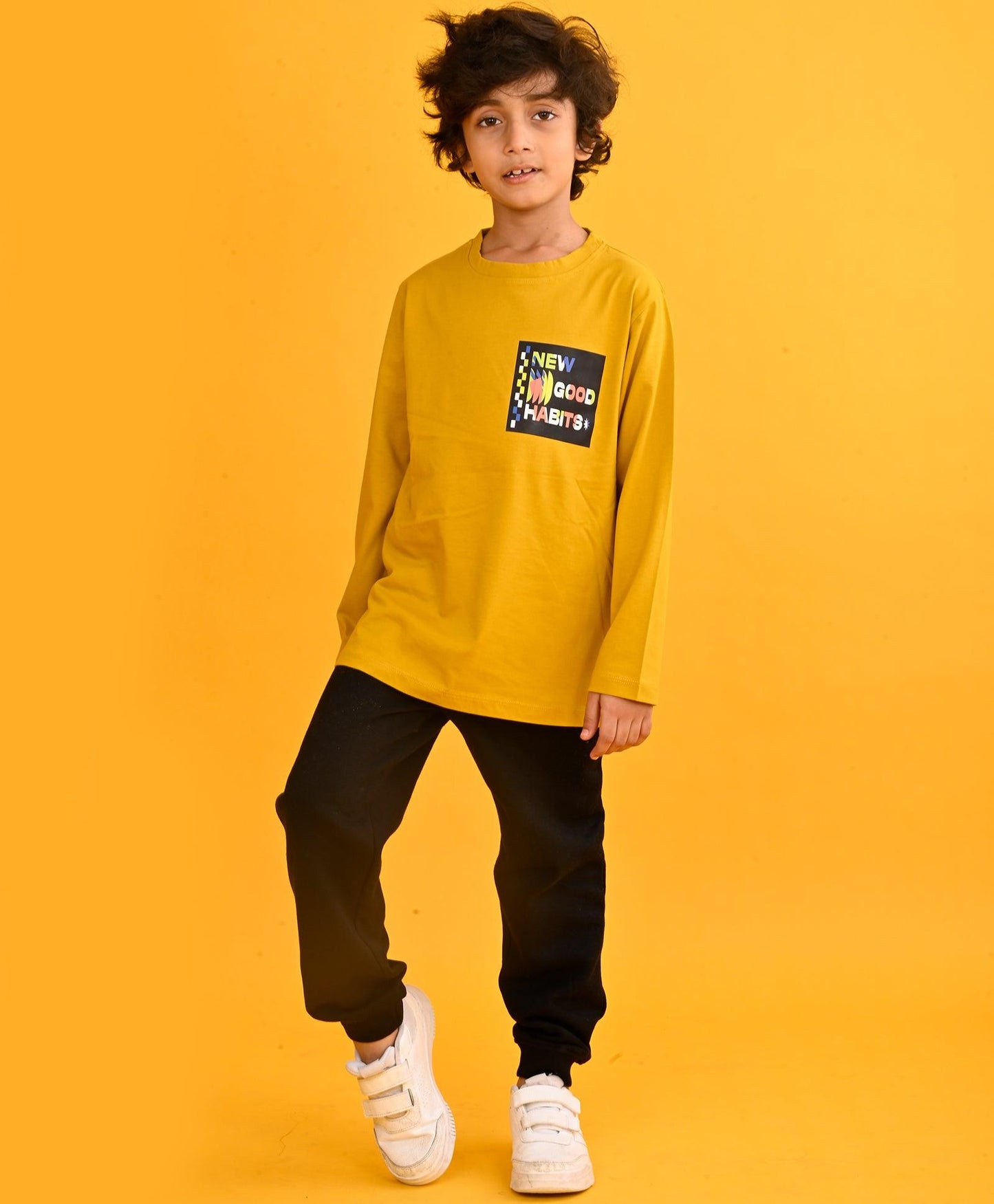 NEW GOOD HABITS MUSTARD YELLOW T-SHIRT BLACK FLEECE JOGGER SET - YELLOW/BLACK