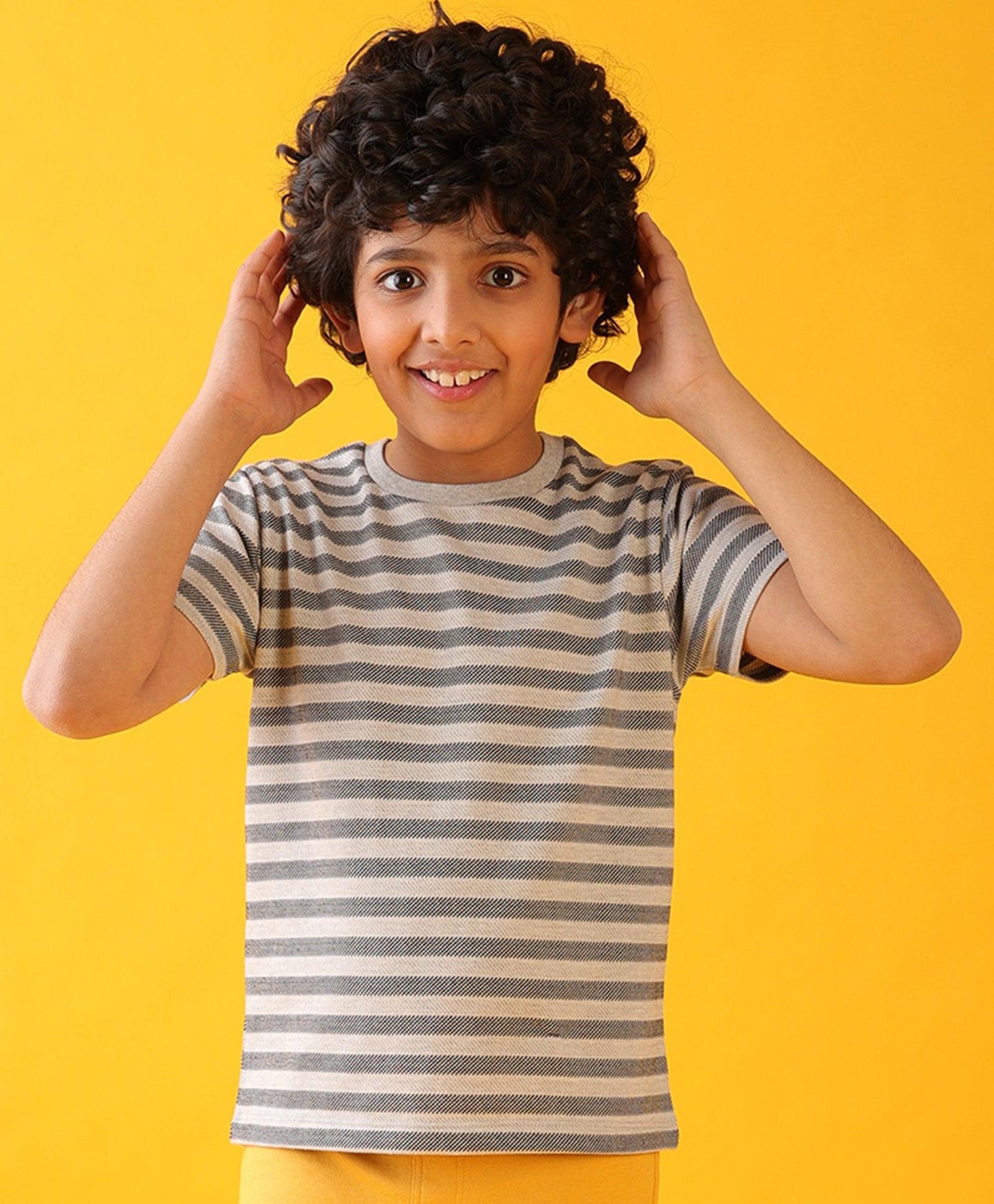 BLACK GREY DIAGONAL STRIPE SHORT SLEEVE BOYS T-SHIRT - GREY