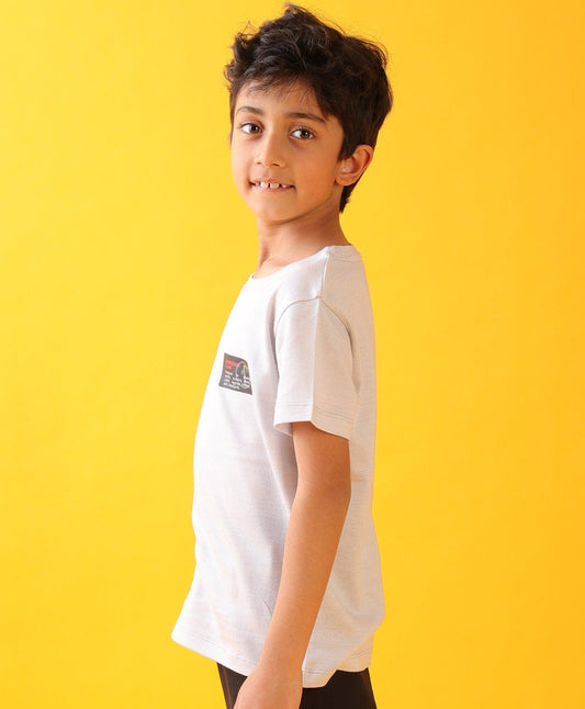 BASKETBALL GREY SHORT SLEEVES BOYS T-SHIRT - LT GREY