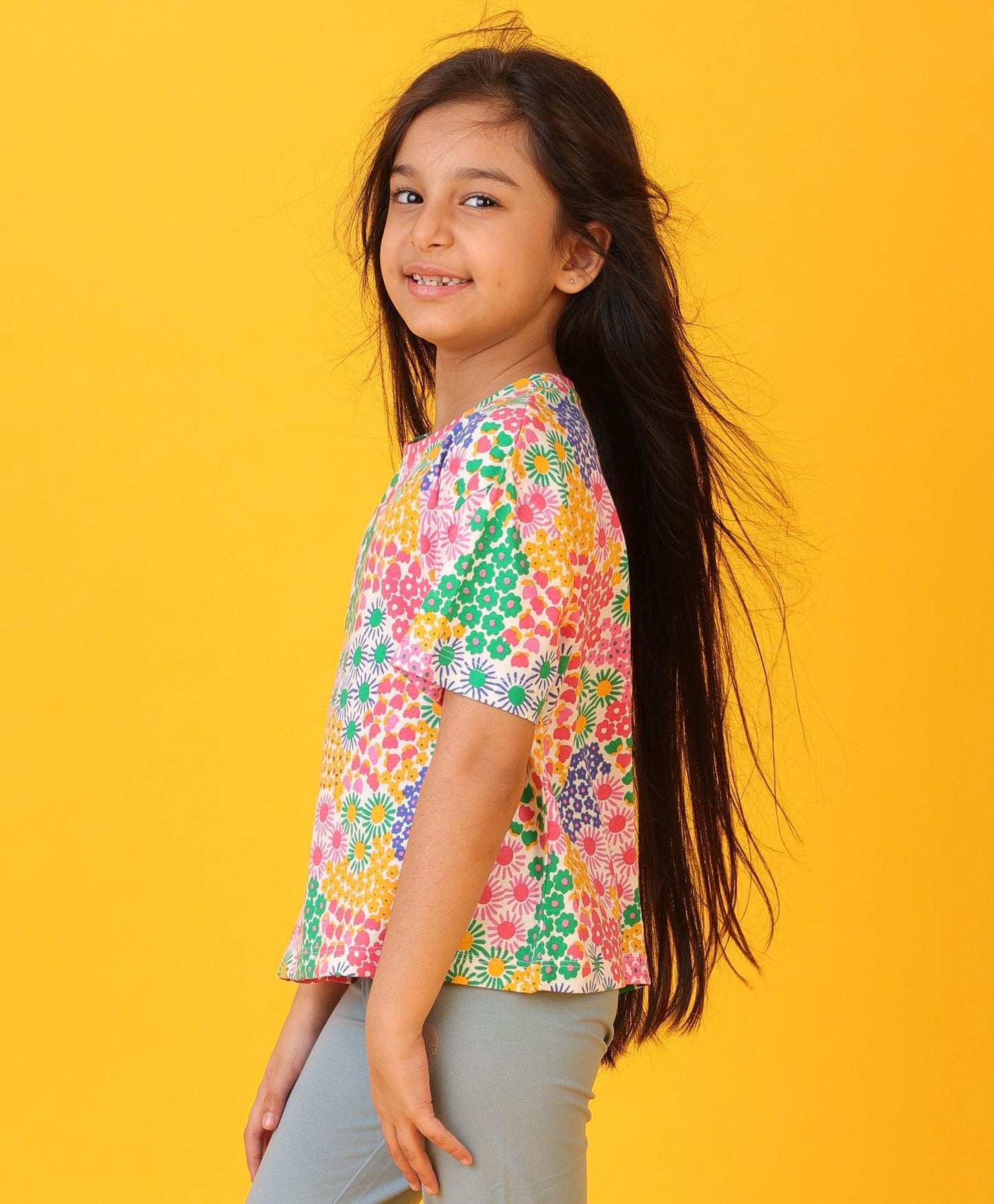 FLOWERS SHORT SLEEVES T-SHIRT - OFF WHITE