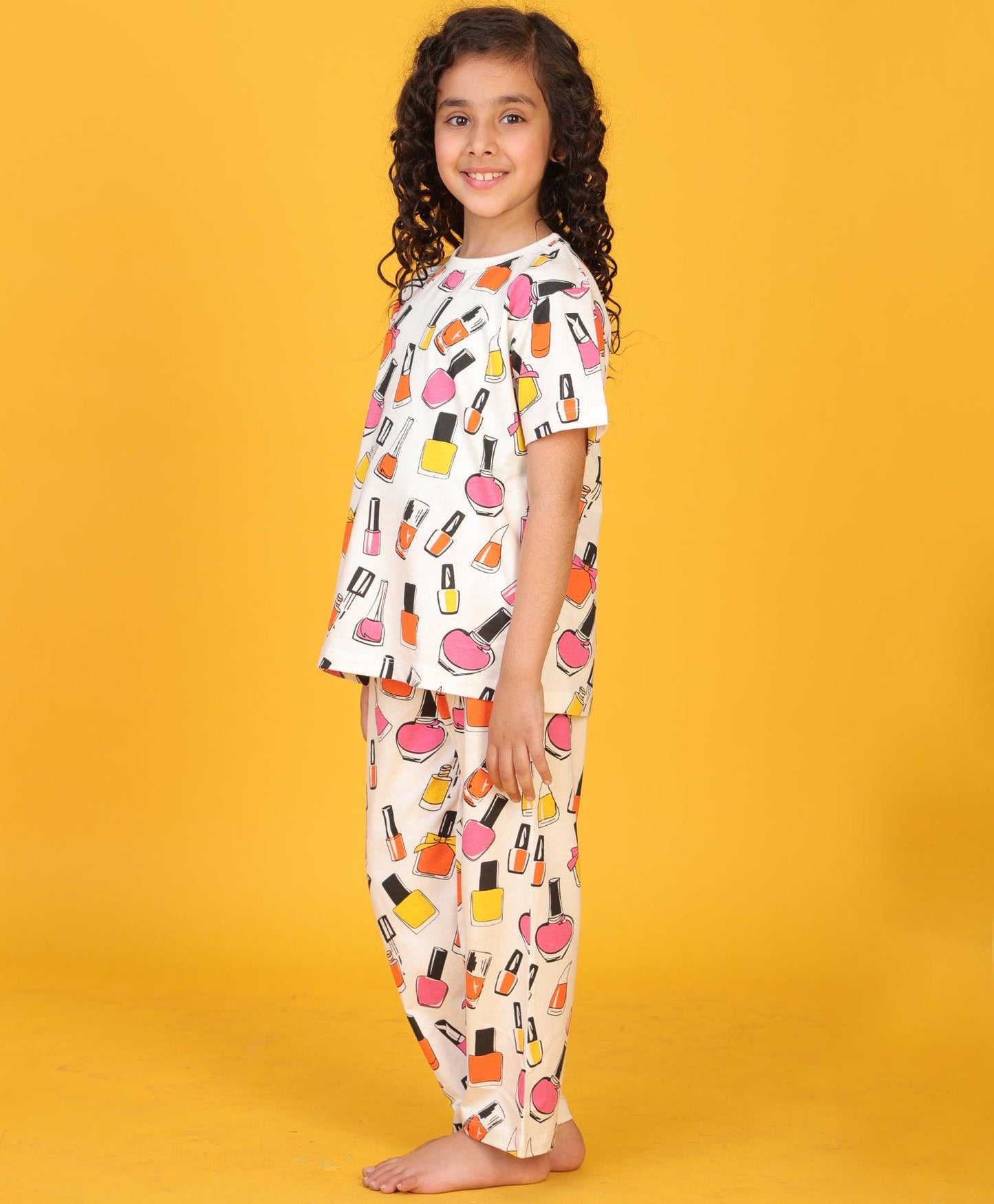 NAIL PAINT SHORT SLEEVE PYJAMA SET - WHITE