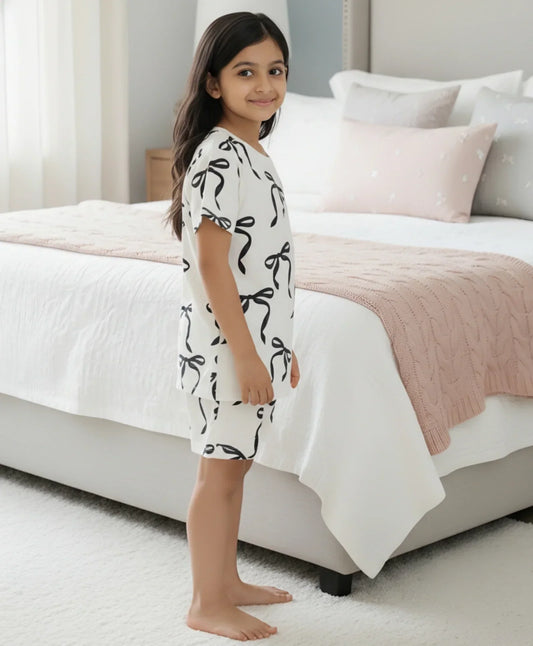 PRETTY BLACK BOW SLEEPWEAR SHORT SET - BLACK - Anthrilo