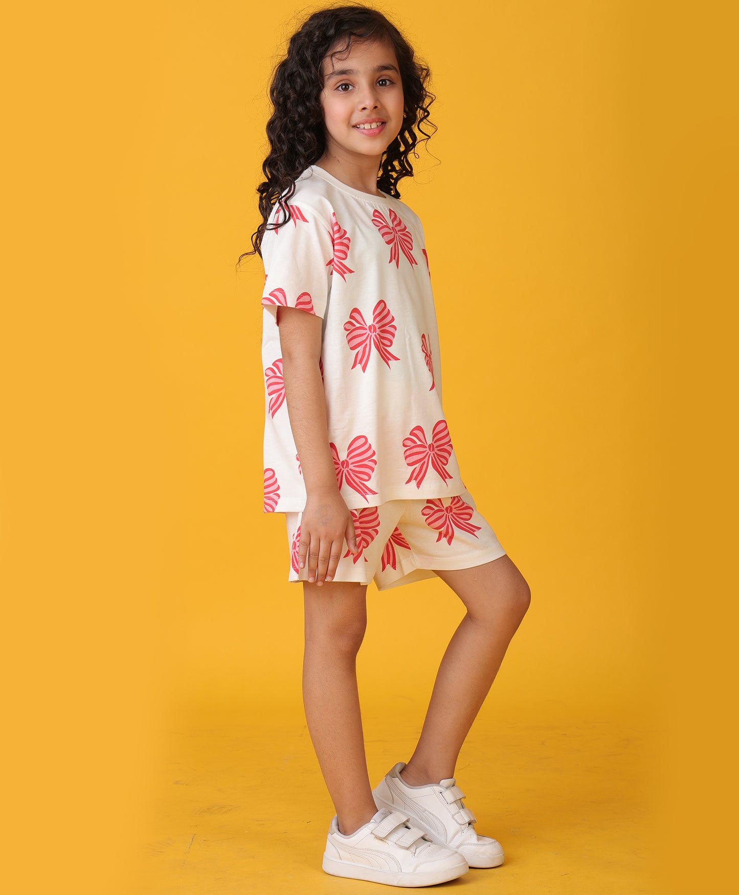 PINK RED BOW SHORTS SET - WHITE