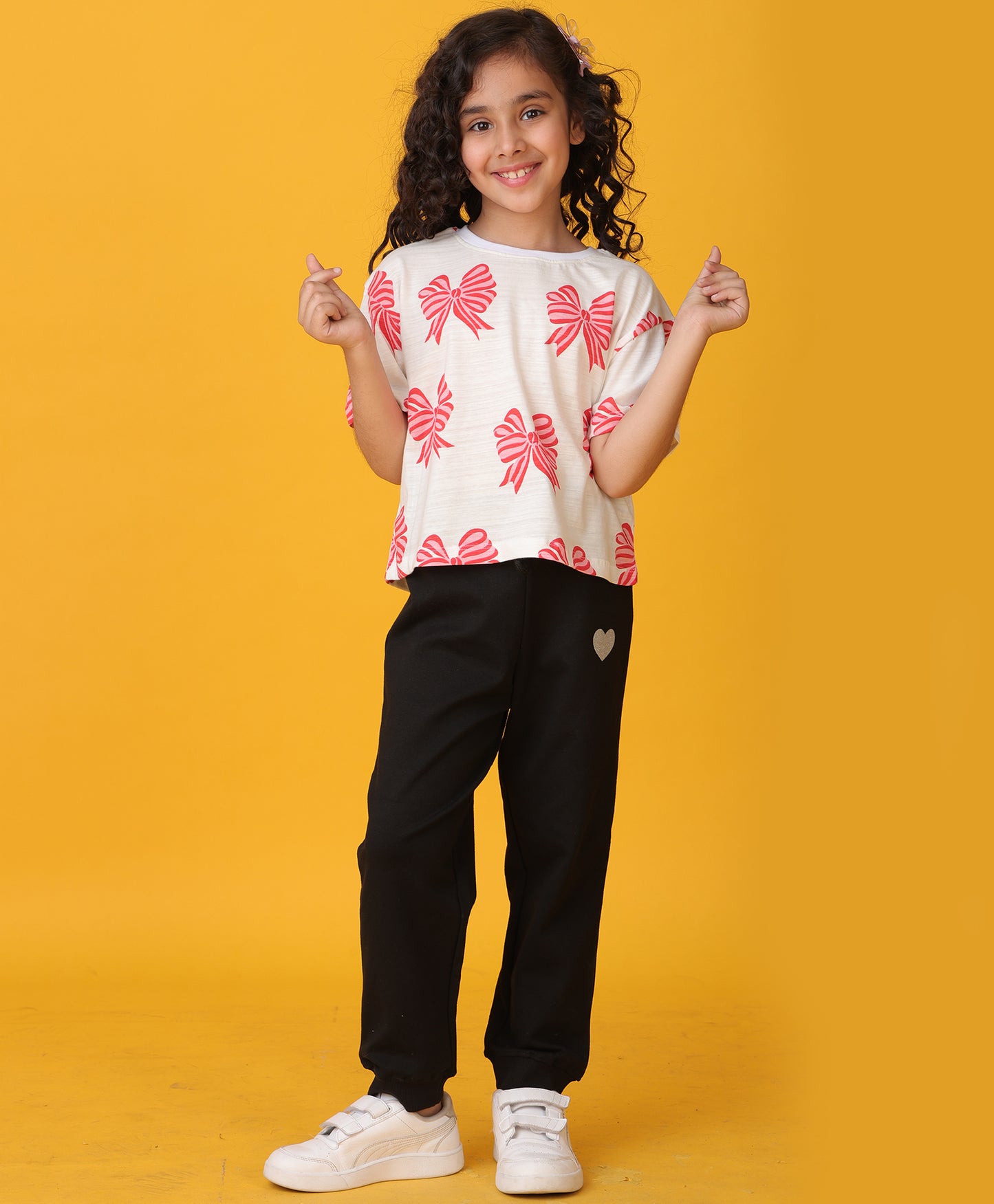 PINK BOW SUMMER BLACK HEART JOGGER SET - WHITE/BLACK