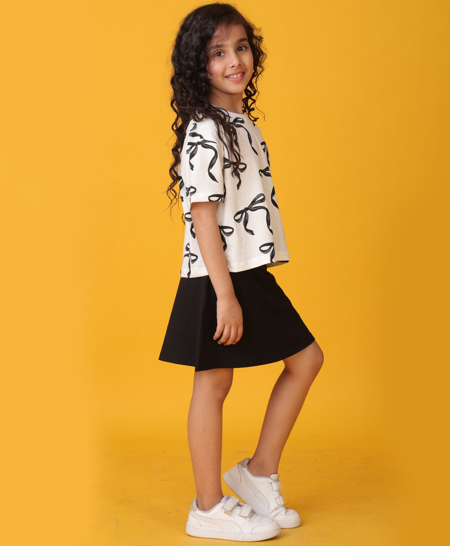 PRETTY BLACK BOW SUMMER BLACK SKIRT SET - WHITE/BLACK