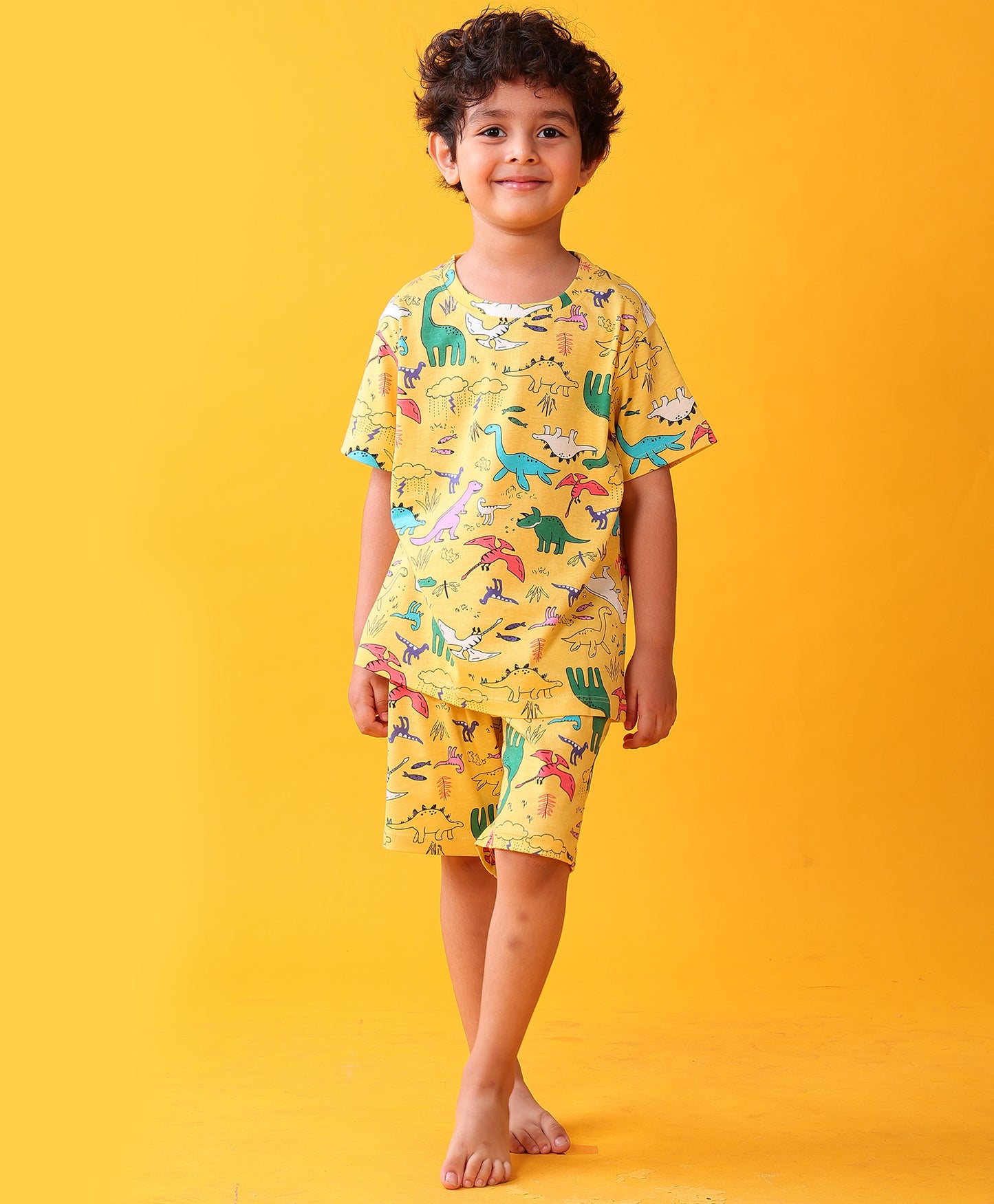 RAINING DINOSAUR PLAYTIME SLEEPWEAR SHORTS SET - YELLOW