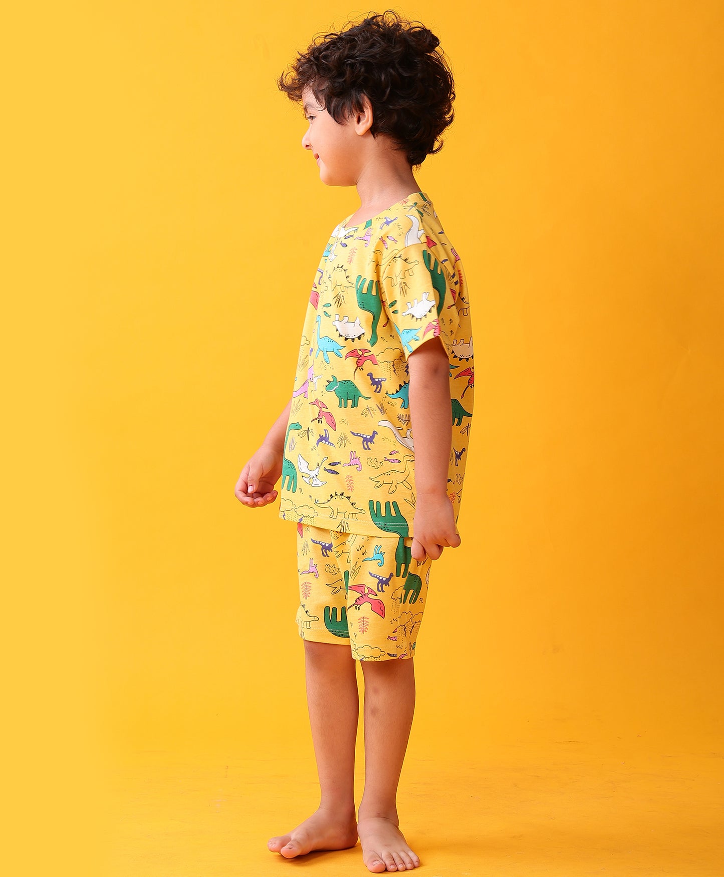 RAINING DINOSAUR PLAYTIME SLEEPWEAR SHORTS SET - YELLOW