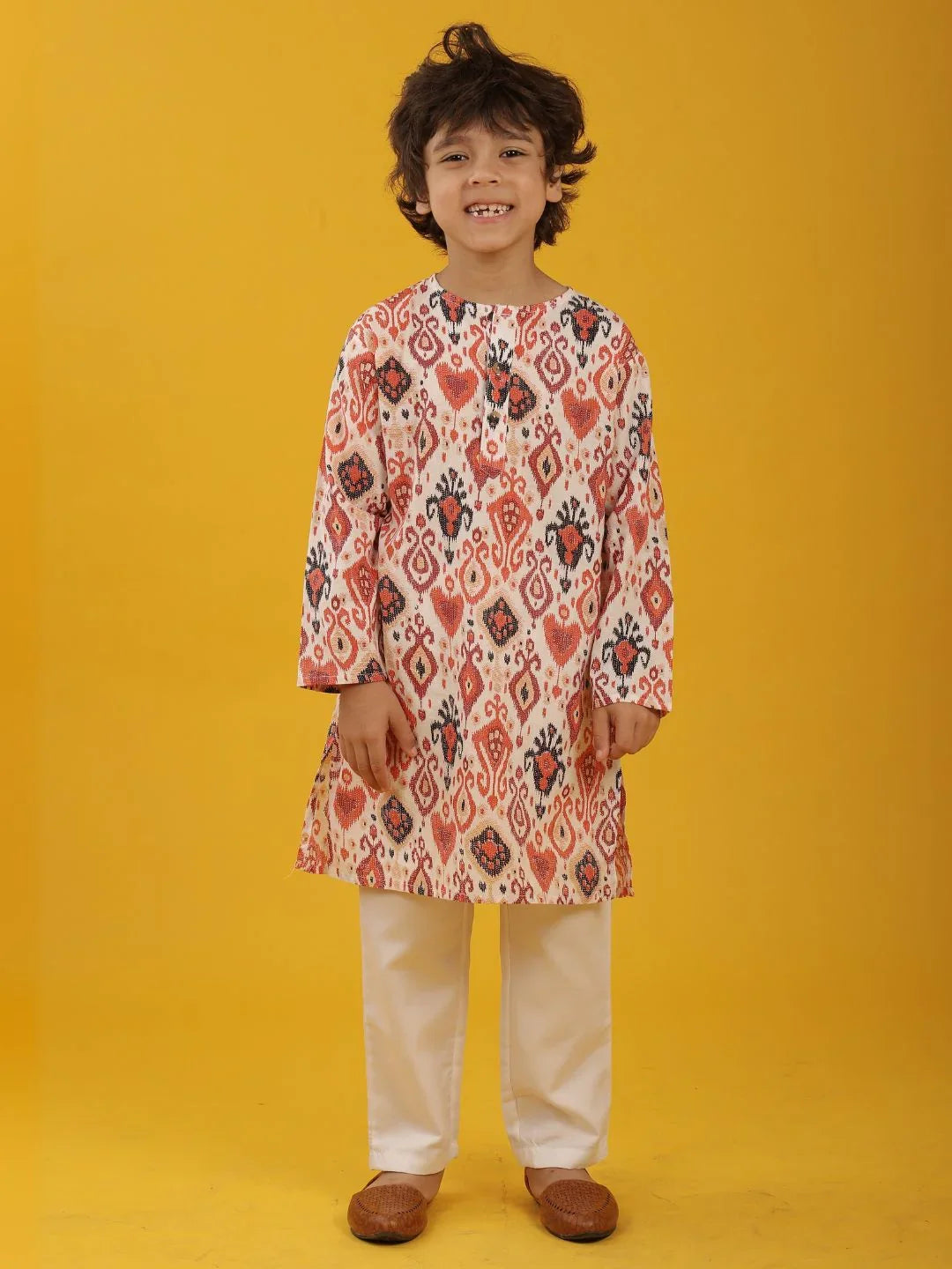 MULTICOLOR FLORAL PRINT PURE COTTON KURTA PYJAMA SET - WHITE