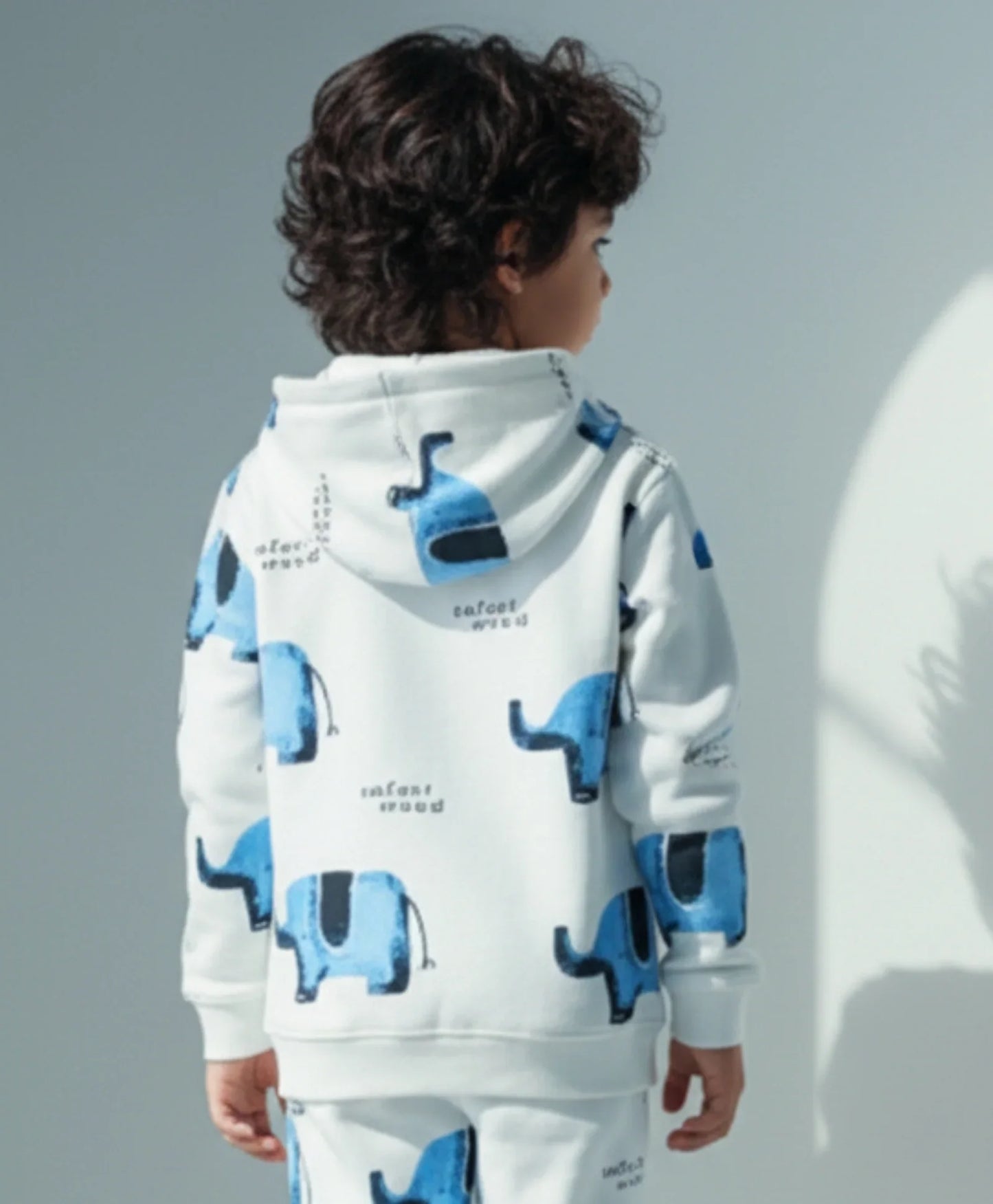 ELEPHANT SAFARI FLEECE HOODIE -OFF WHITE