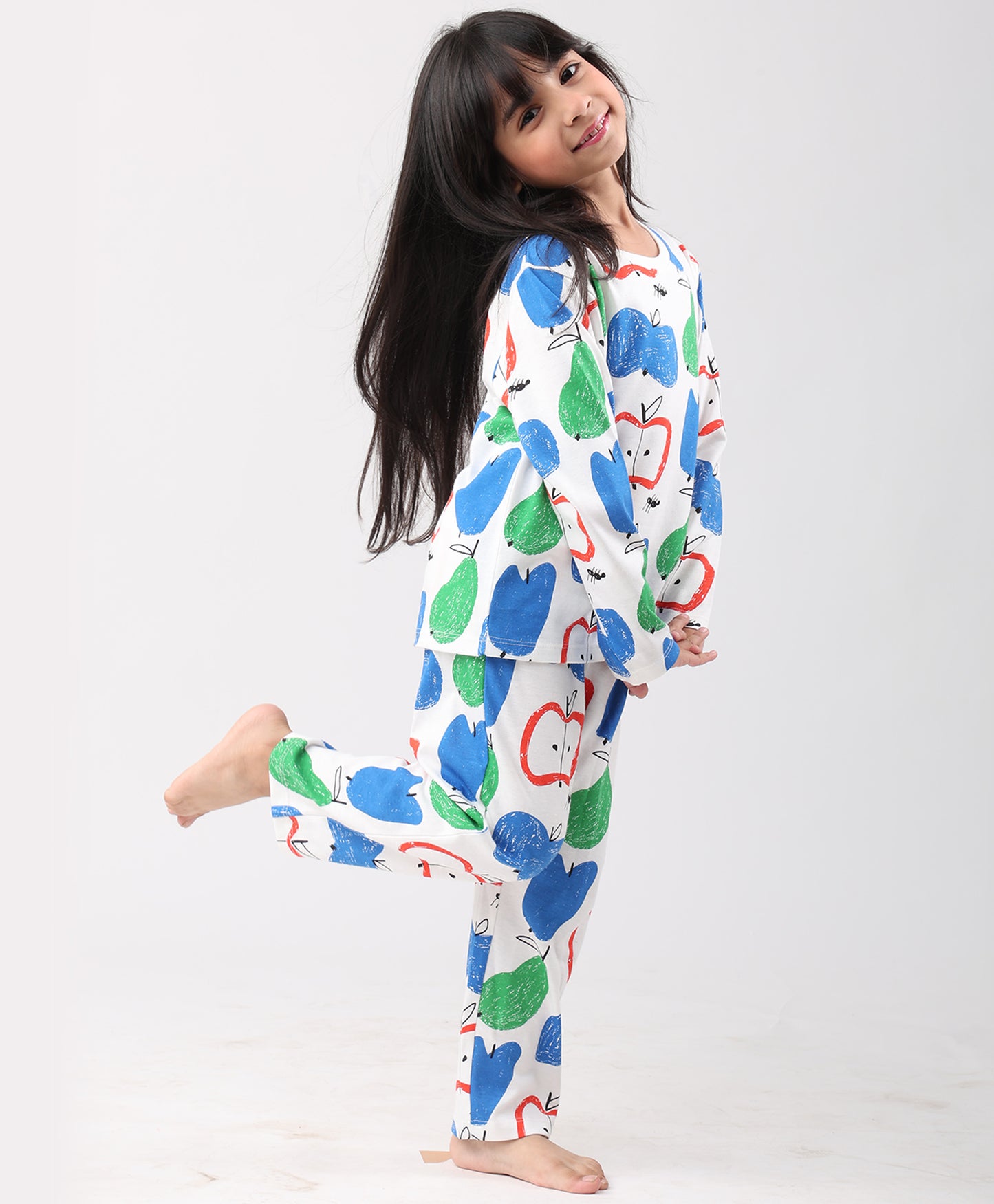 APPLE PEAR GIRLS LONG SLEEVE PYJAMA SET - WHITE