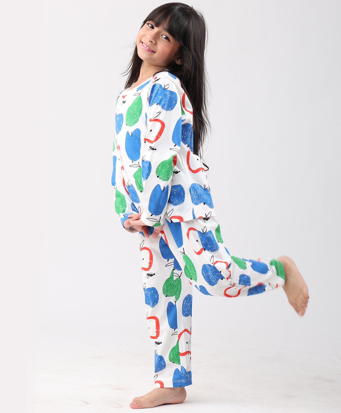 APPLE PEAR GIRLS LONG SLEEVE PYJAMA SET - WHITE