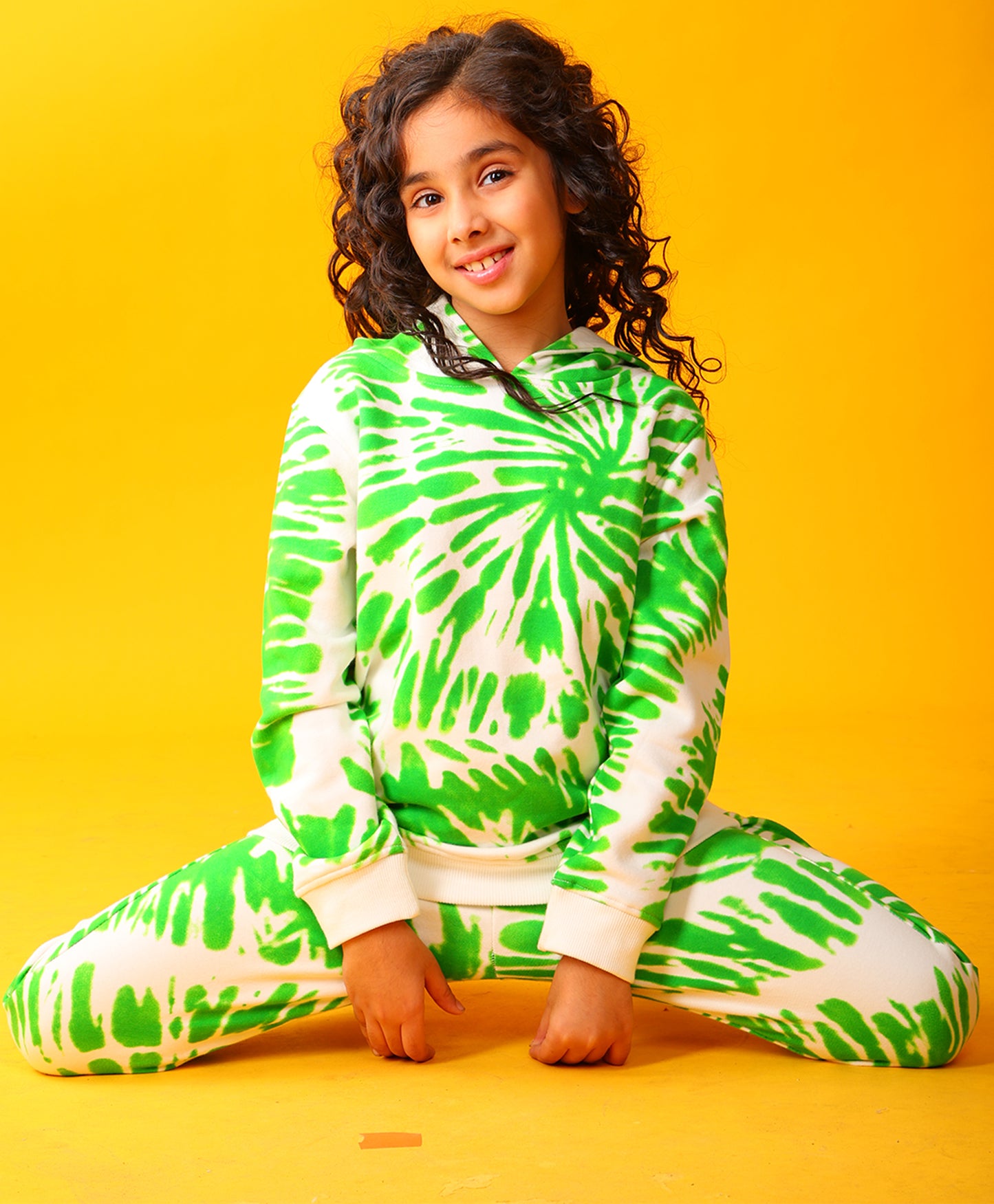 GREEN SWIRL GIRLS FLEECE HOODIE JOGGER SET - GREEN
