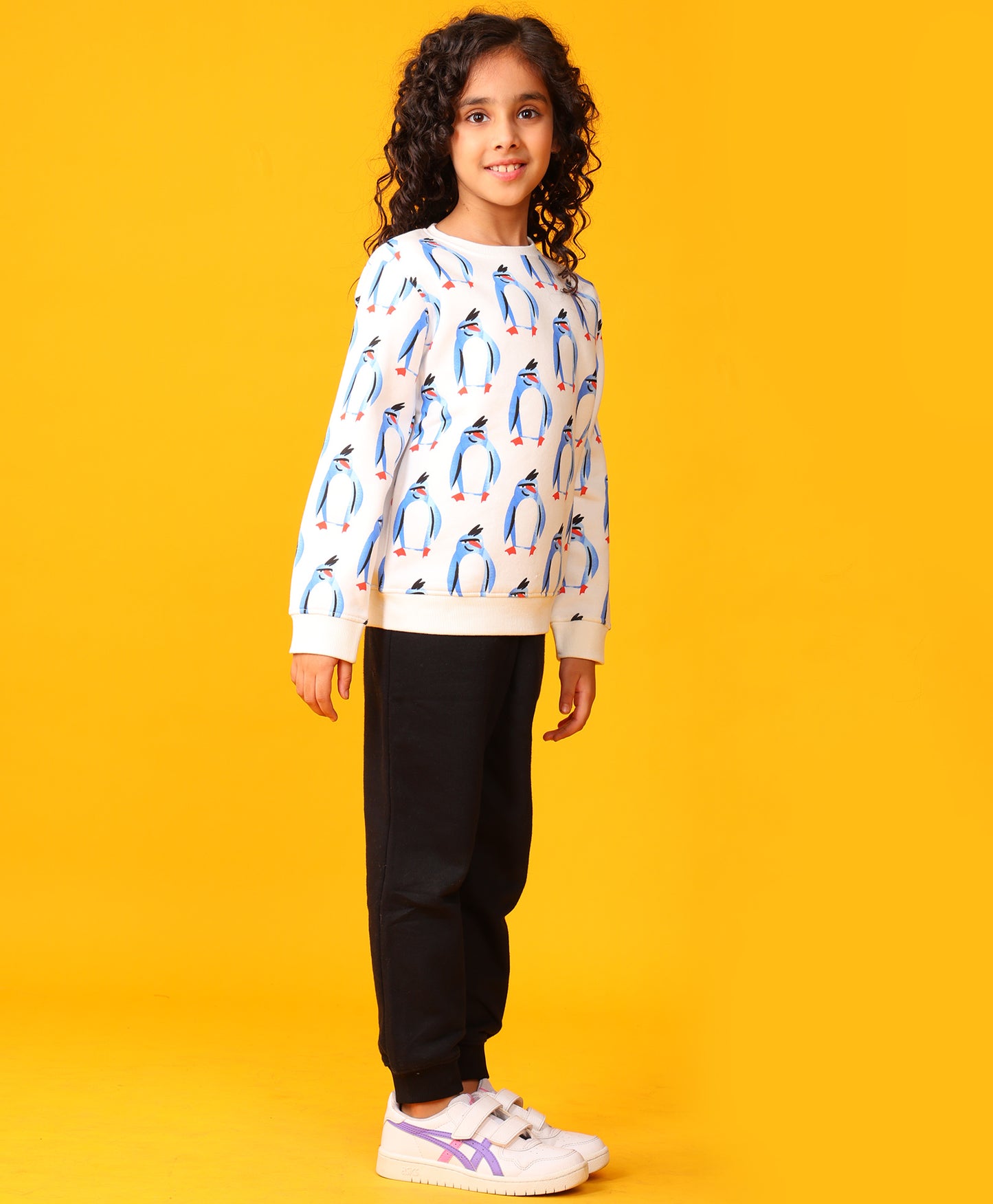 PENGUIN FLEECE GIRLS SWEATSHIRT BLACK JOGGER SET - WHITE/BLACK