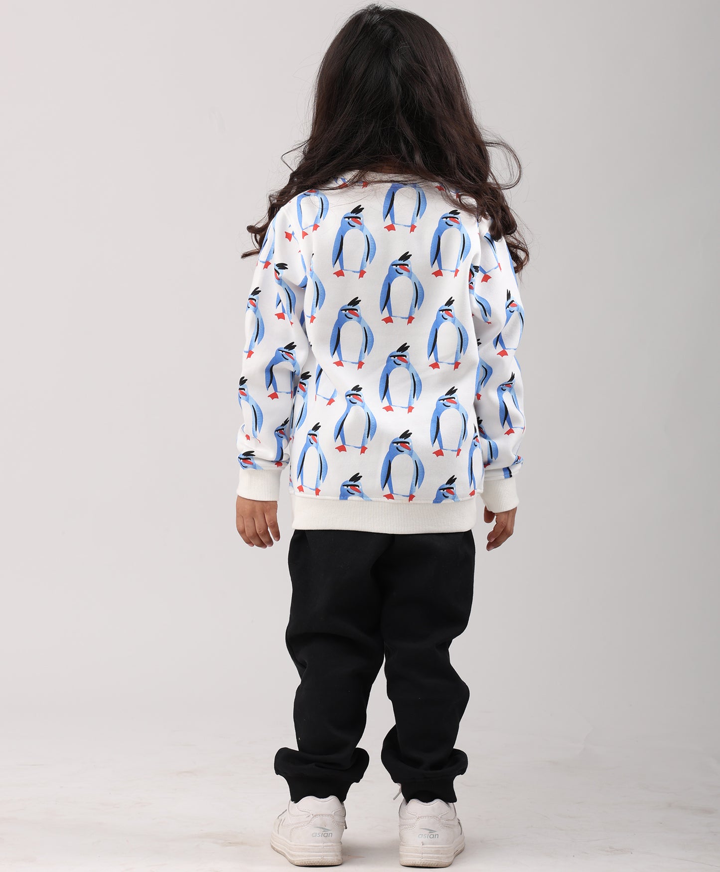 PENGUIN FLEECE GIRLS SWEATSHIRT BLACK JOGGER SET - WHITE/BLACK