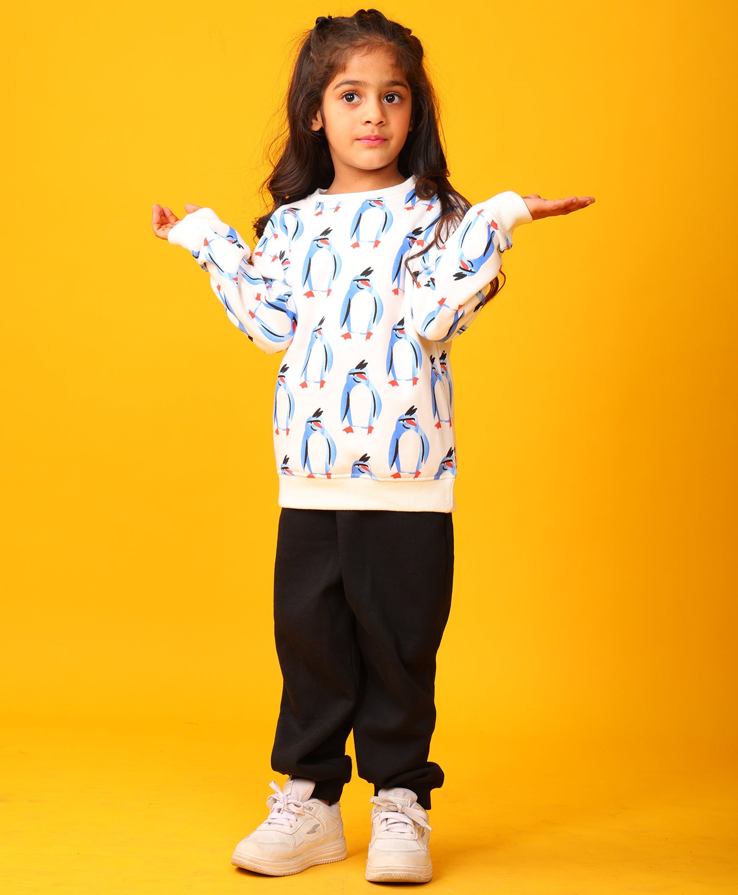 PENGUIN FLEECE GIRLS SWEATSHIRT BLACK JOGGER SET - WHITE/BLACK