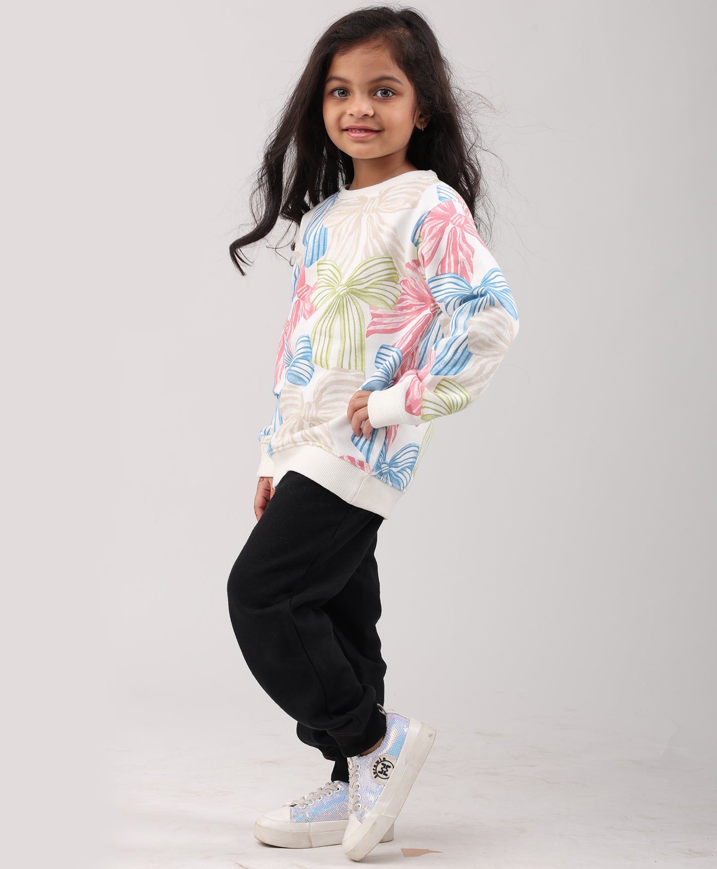 PAINTED BOW GIRLS FLEECE SWEATSHIRT BLACK JOGGER SET - WHITE/BLACK