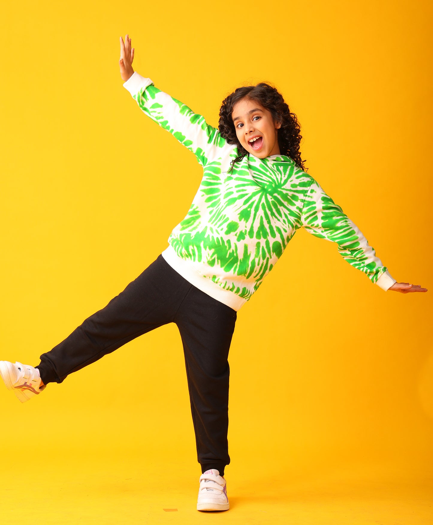 GREEN SWIRL GIRLS HOODIE BLACK JOGGER SET - GREEN/BLACK