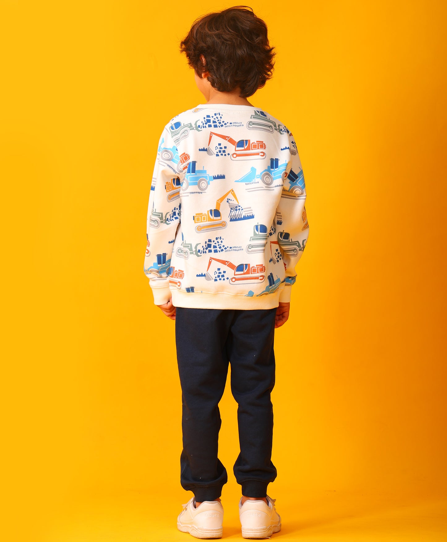 DIGGER PRINT BOYS FLEECE SWEATSHIRT NAVY JOGGER SET - OFF WHITE/NAVY