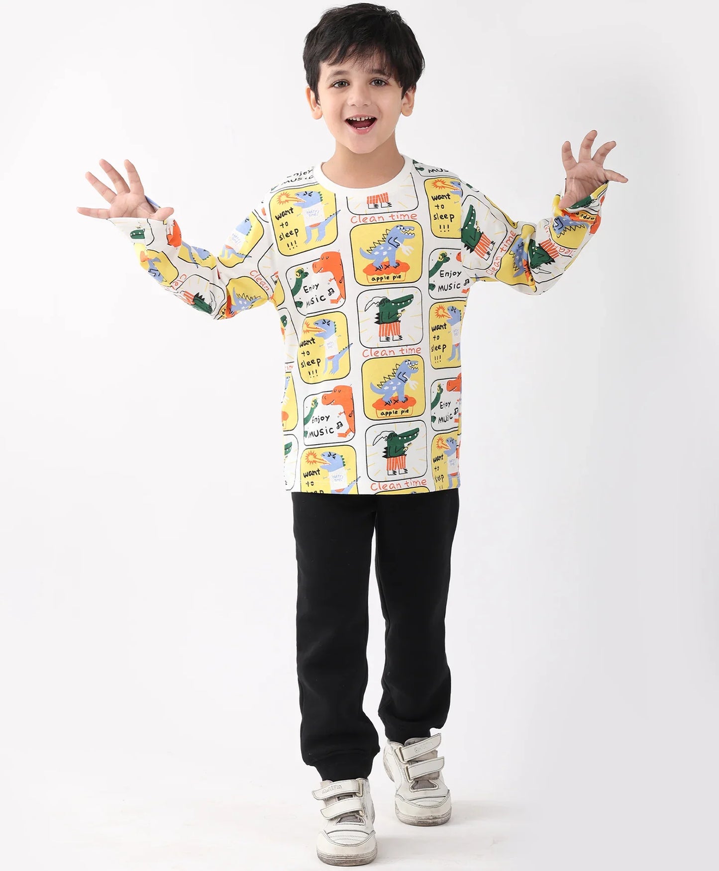 DINOSAUR STAMP LONG SLEEVE T-SHIRT FLEECE JOGGER SET - WHITE/BLACK