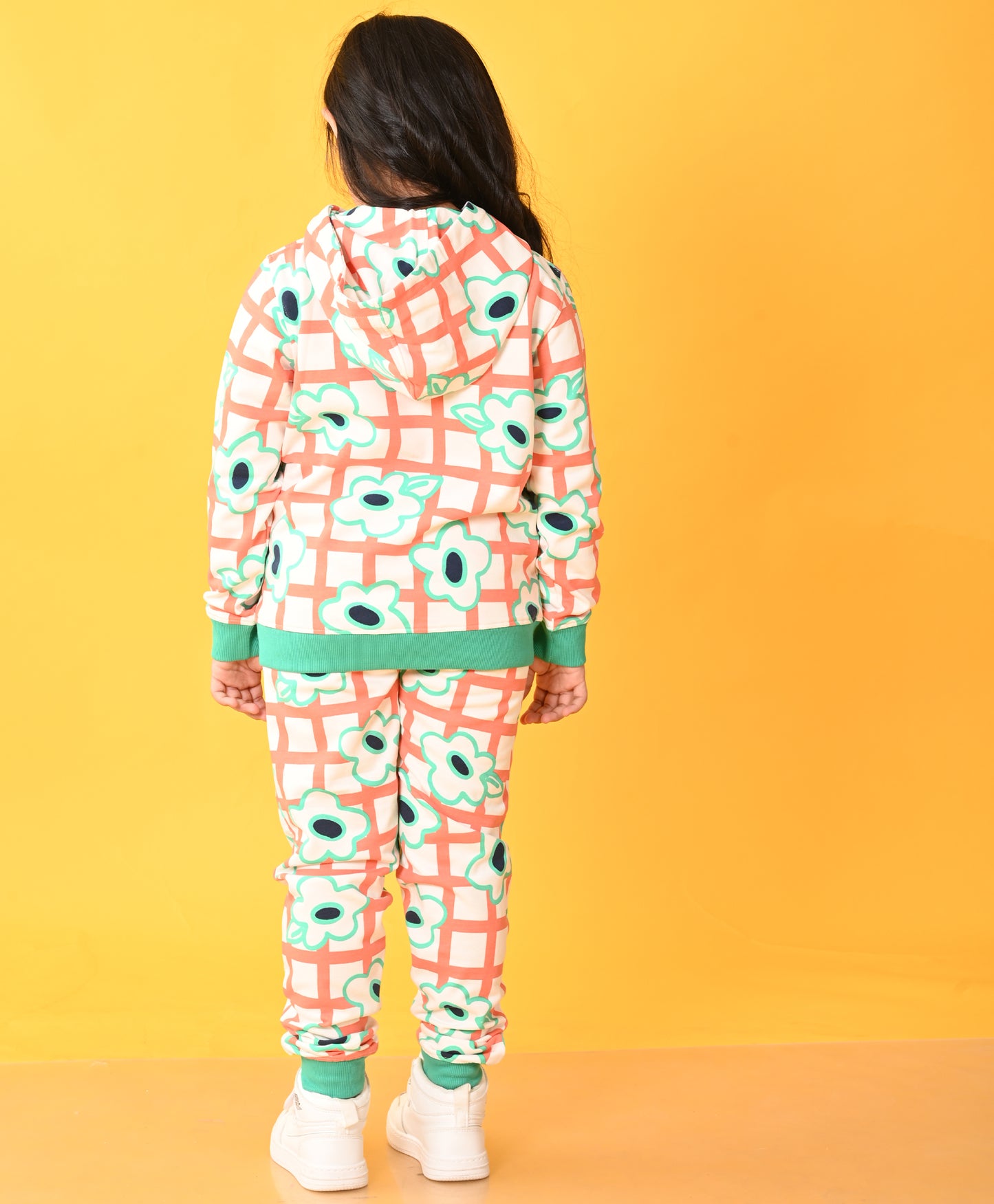 FLORAL CHECK FLEECE ZIPPER JOGGER SET D - WHITE