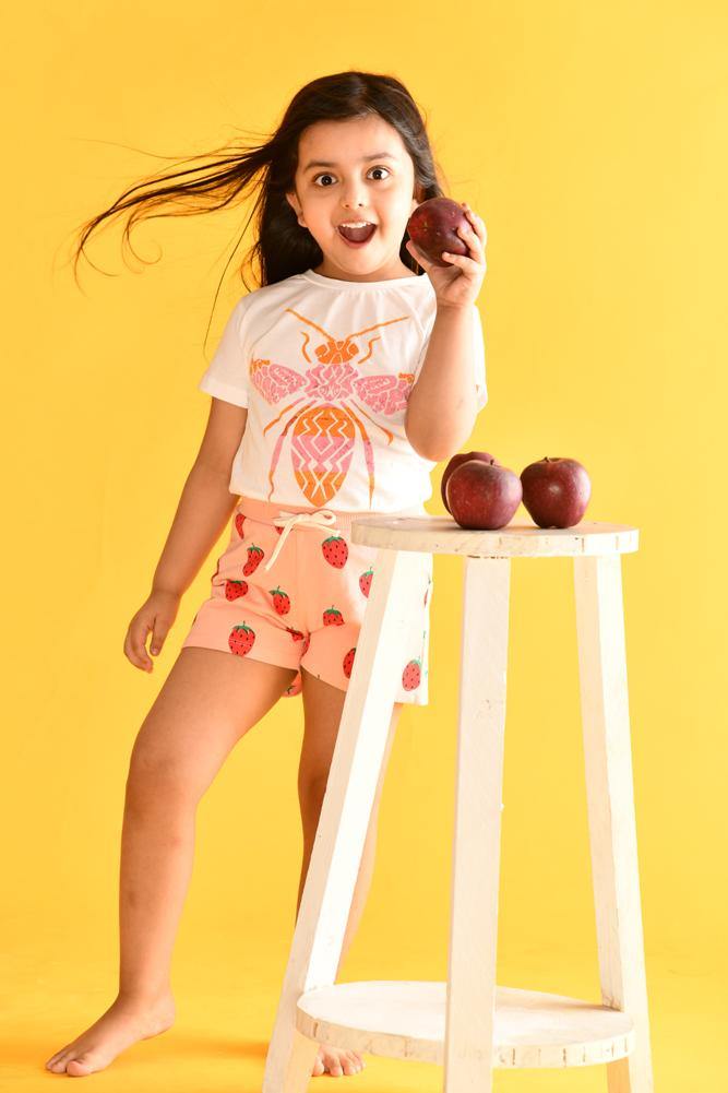 STRAWBERRY PRINT GIRLS SHORTS - Anthrilo
