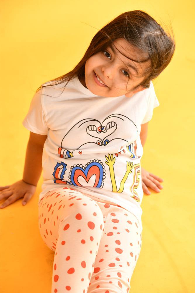 LOVE T-SHIRT - Anthrilo