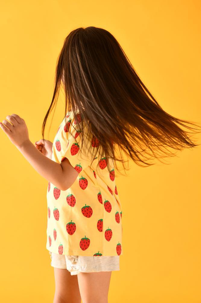 STRAWBERRY PRINT T-SHIRT - Anthrilo