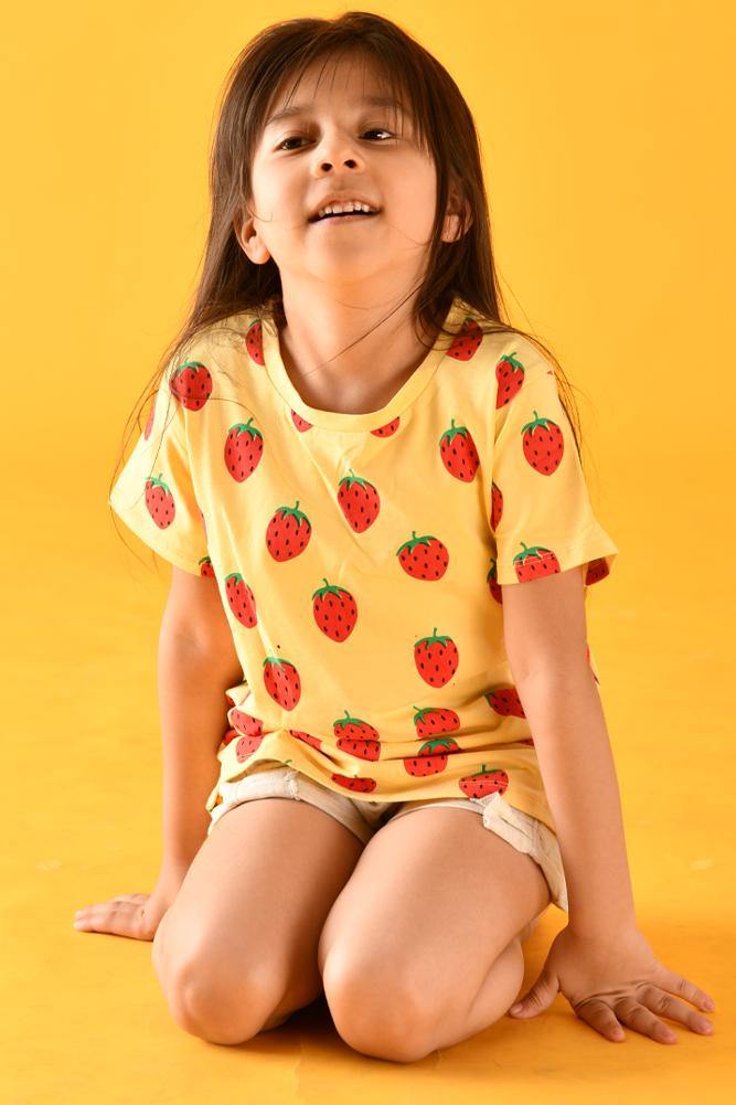 STRAWBERRY PRINT T-SHIRT - Anthrilo