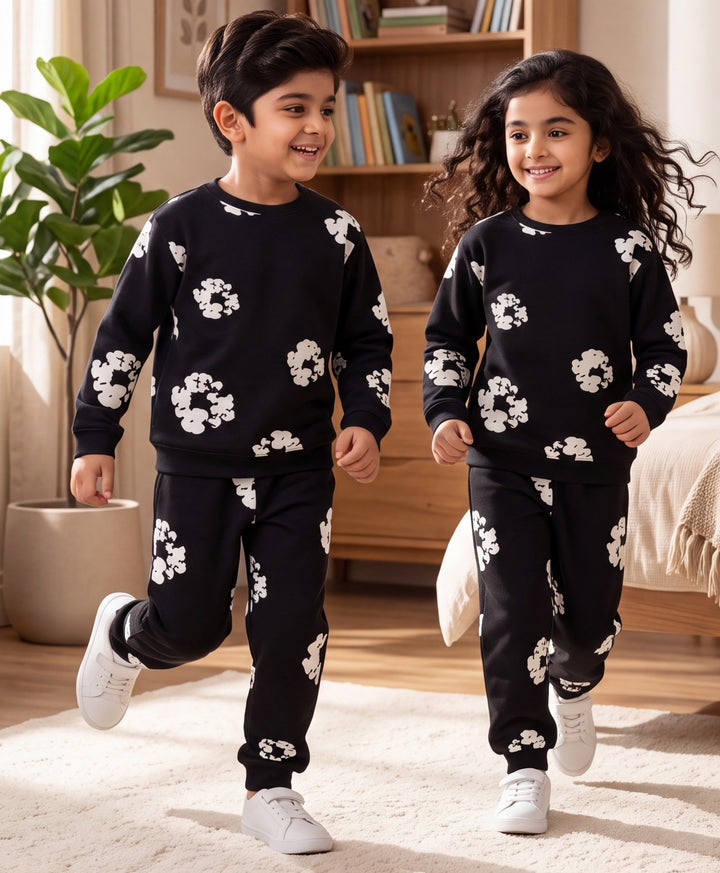 POP BLACK &amp; WHITE FLEECE SWEATSHIRT JOGGER SET - BLACK