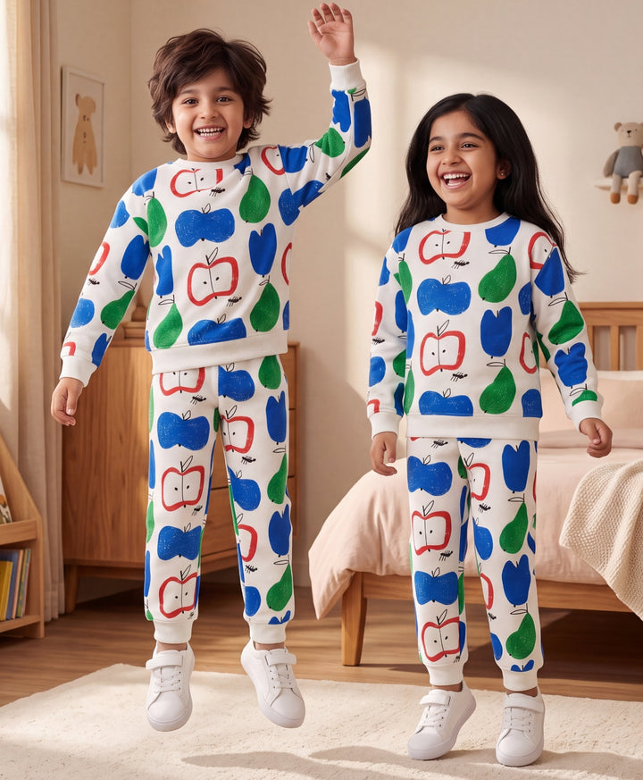 APPLE PEAR FLEECE SWEATSHIRT JOGGER SET - WHITE