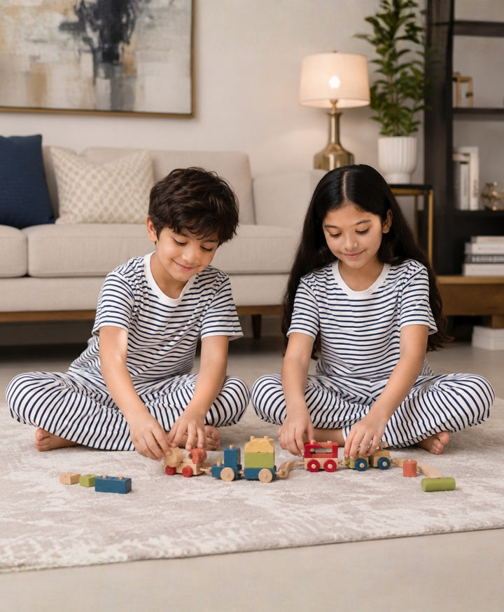 Black White Stripe Girls Short Sleeve Pyjama Set - Black/White